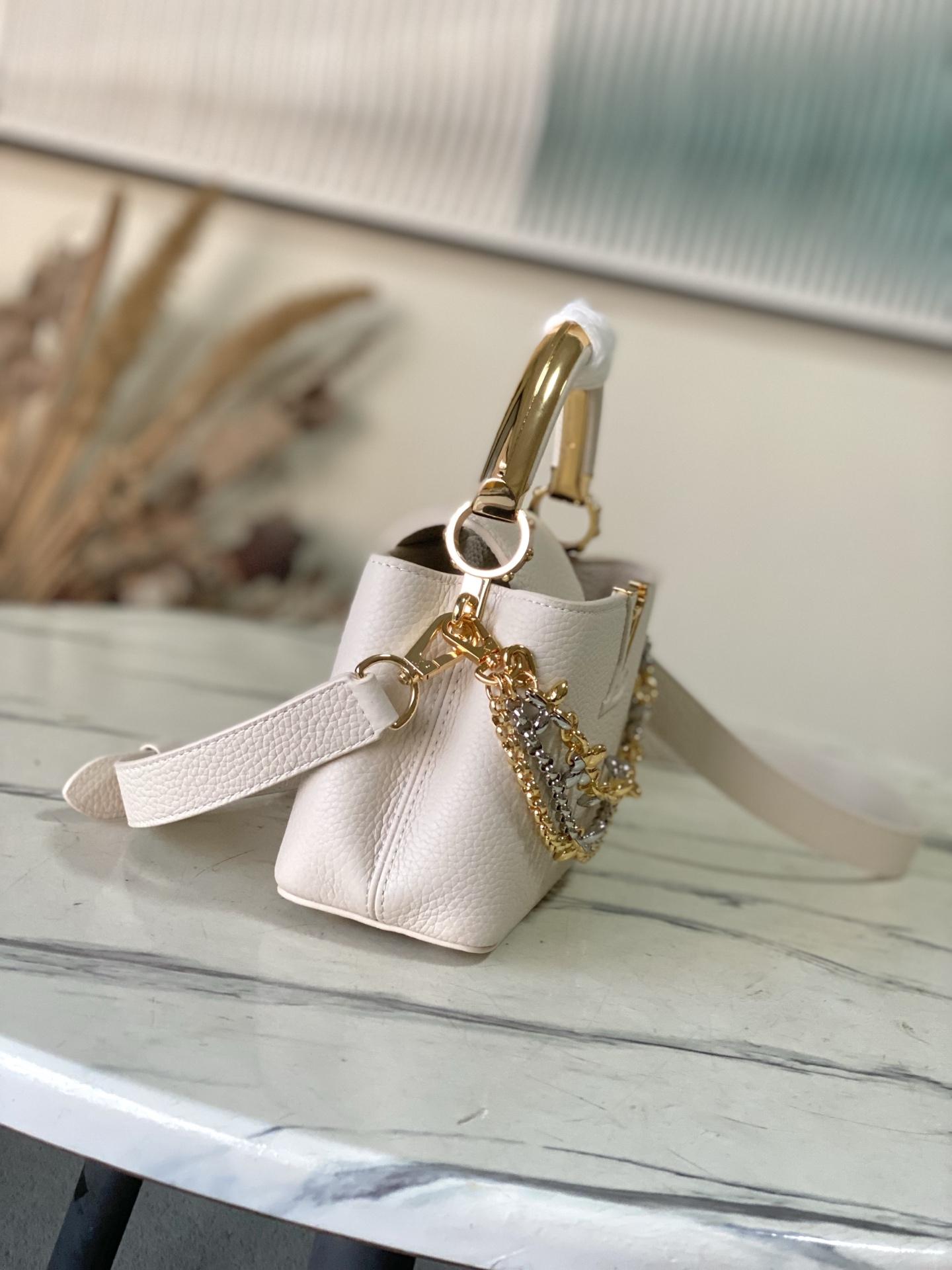 Louis Vuitton Basic Bag M-l-s