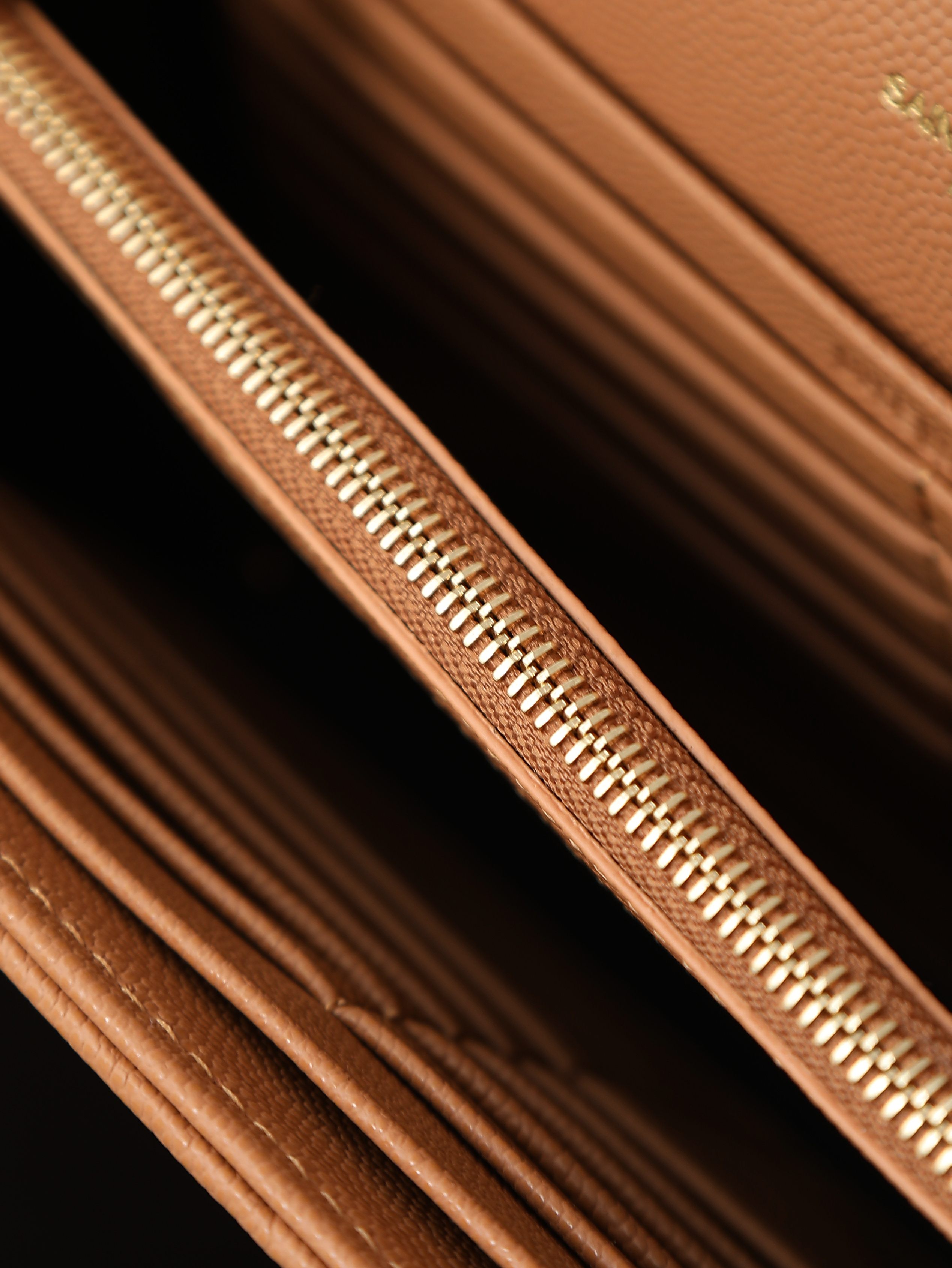 Louis Vuitton Basic Bag Cow Leather Large Capacity M-l