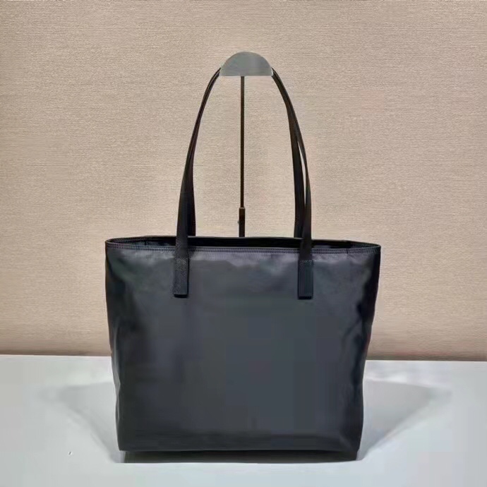 Prada Tote Bag Nylon M-s