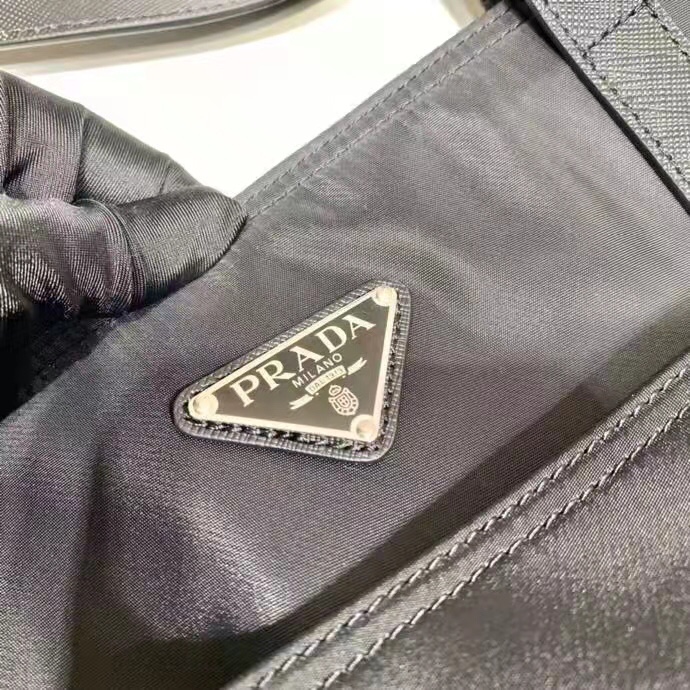 Prada Tote Bag Nylon M-s