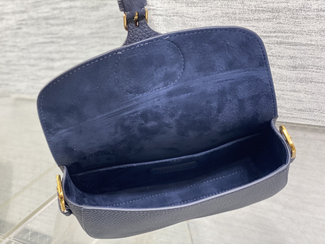 Basic Bag Cow Leather M-s