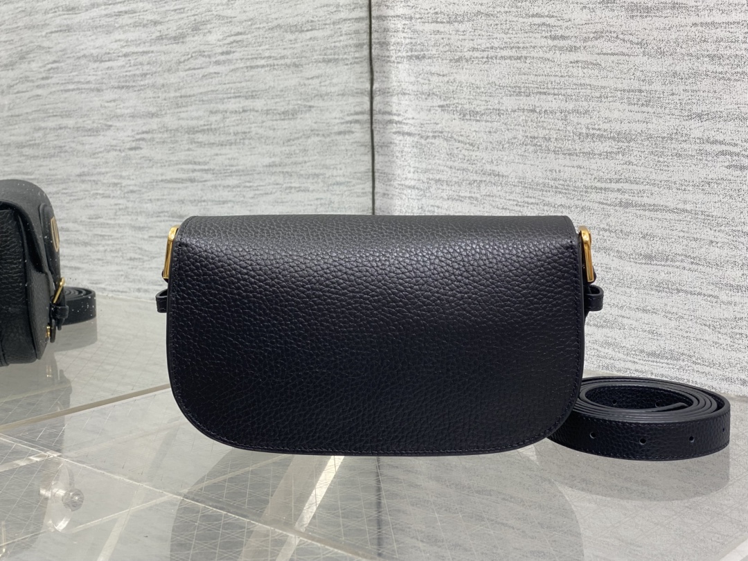 Basic Bag Cow Leather M-s