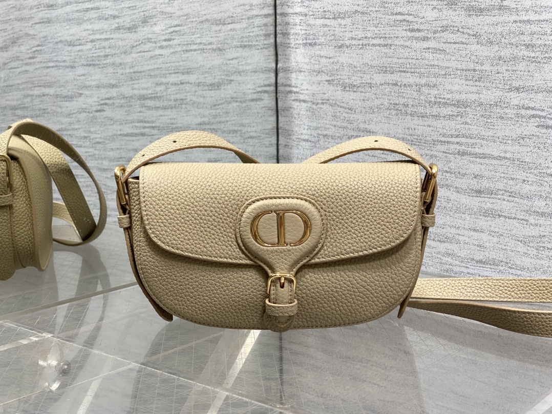 Basic Bag Cow Leather M-s