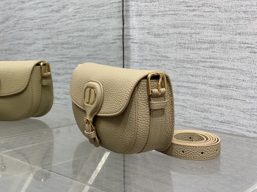 Basic Bag Cow Leather M-s