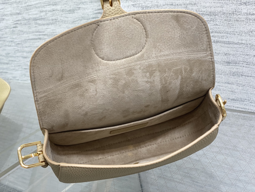 Basic Bag Cow Leather M-s
