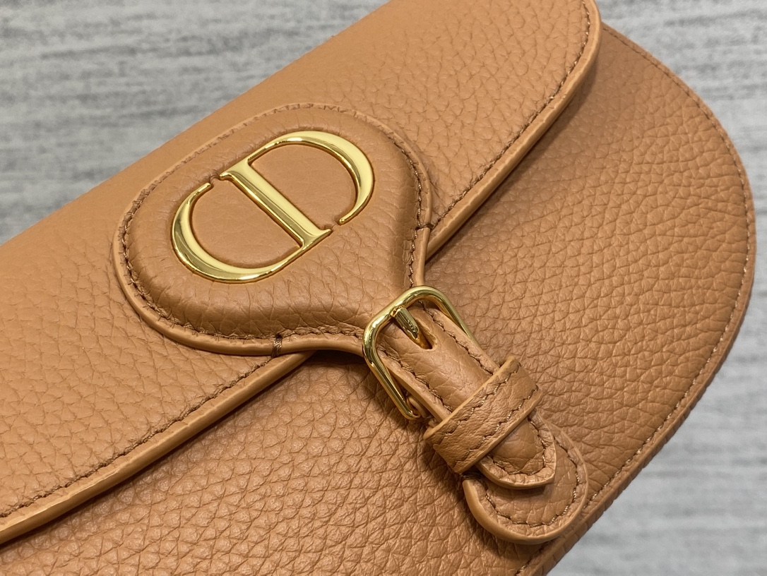 Basic Bag Cow Leather M-s