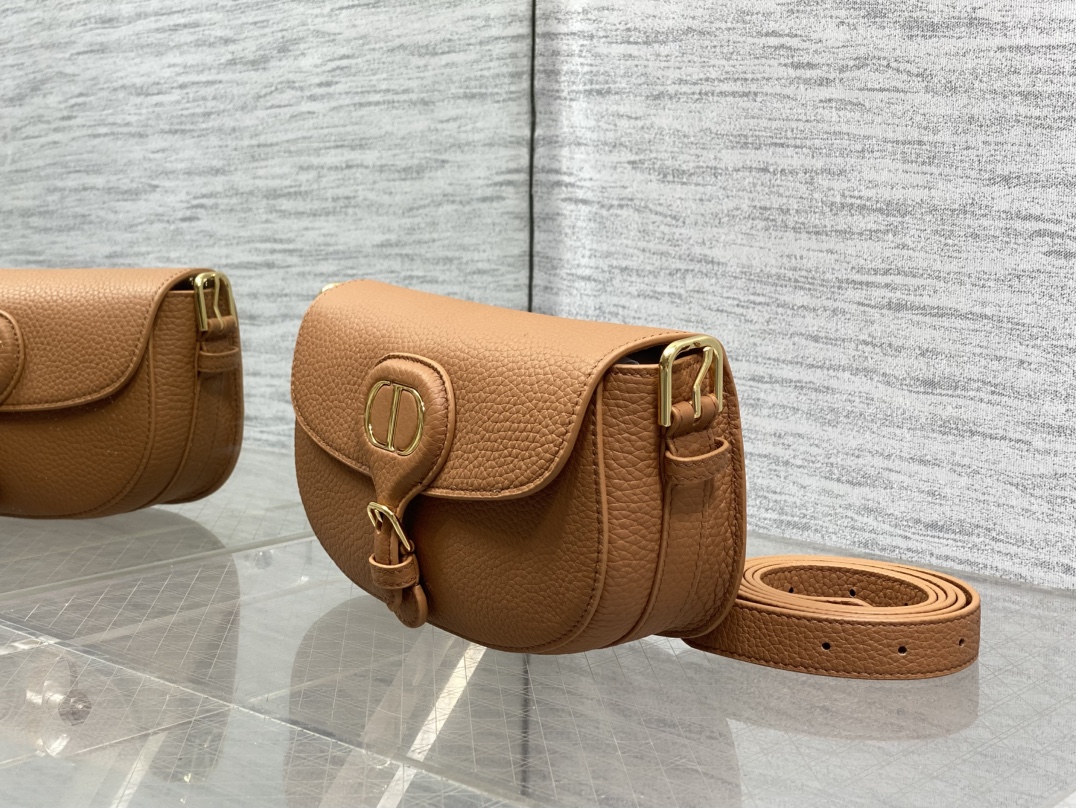 Basic Bag Cow Leather M-s
