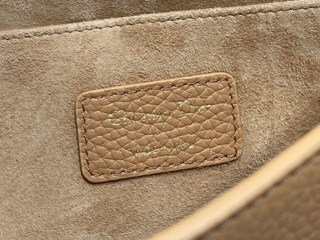 Basic Bag Cow Leather M-s