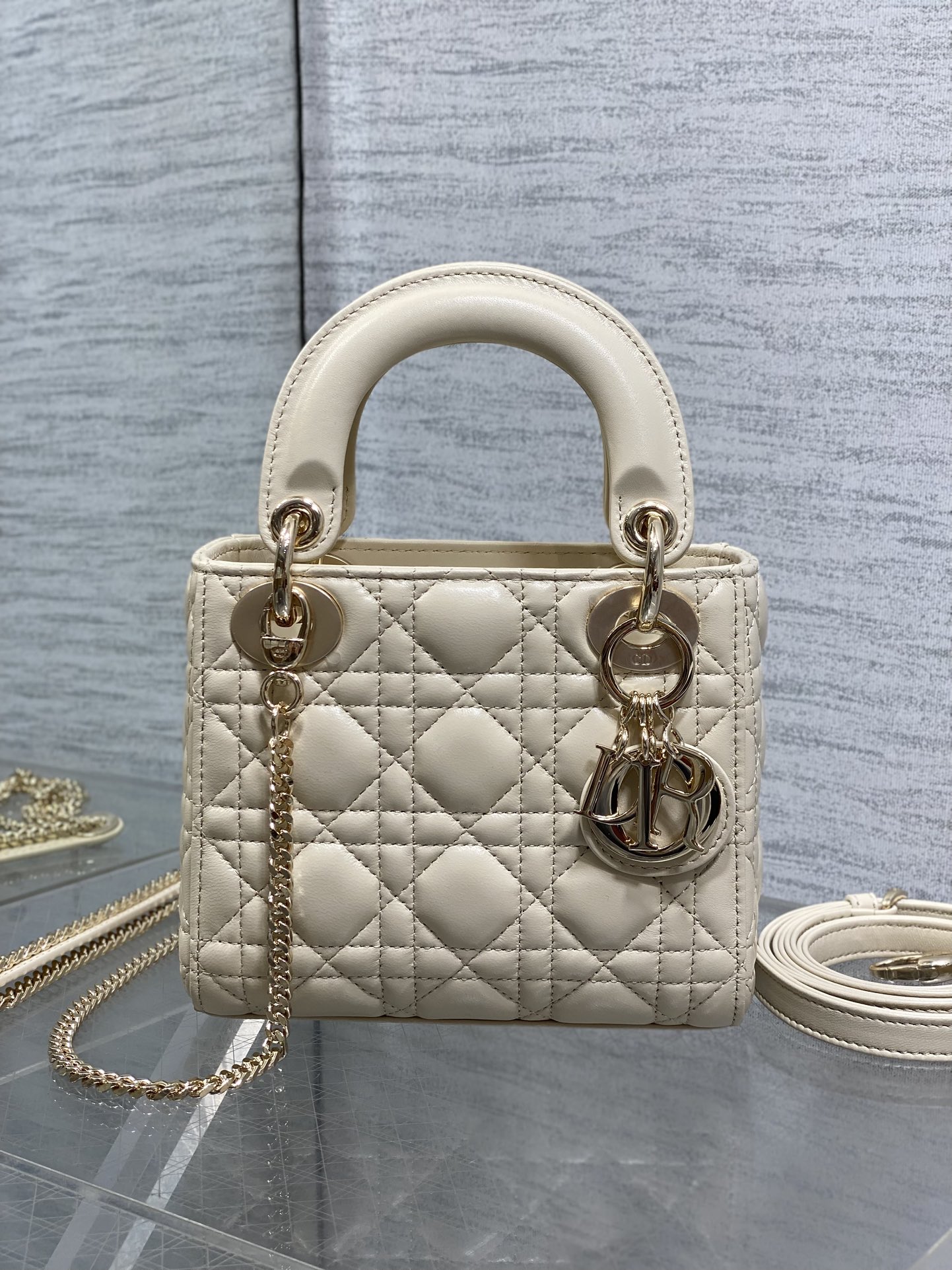 Chanel Female Basic Bag 15cm-l-s