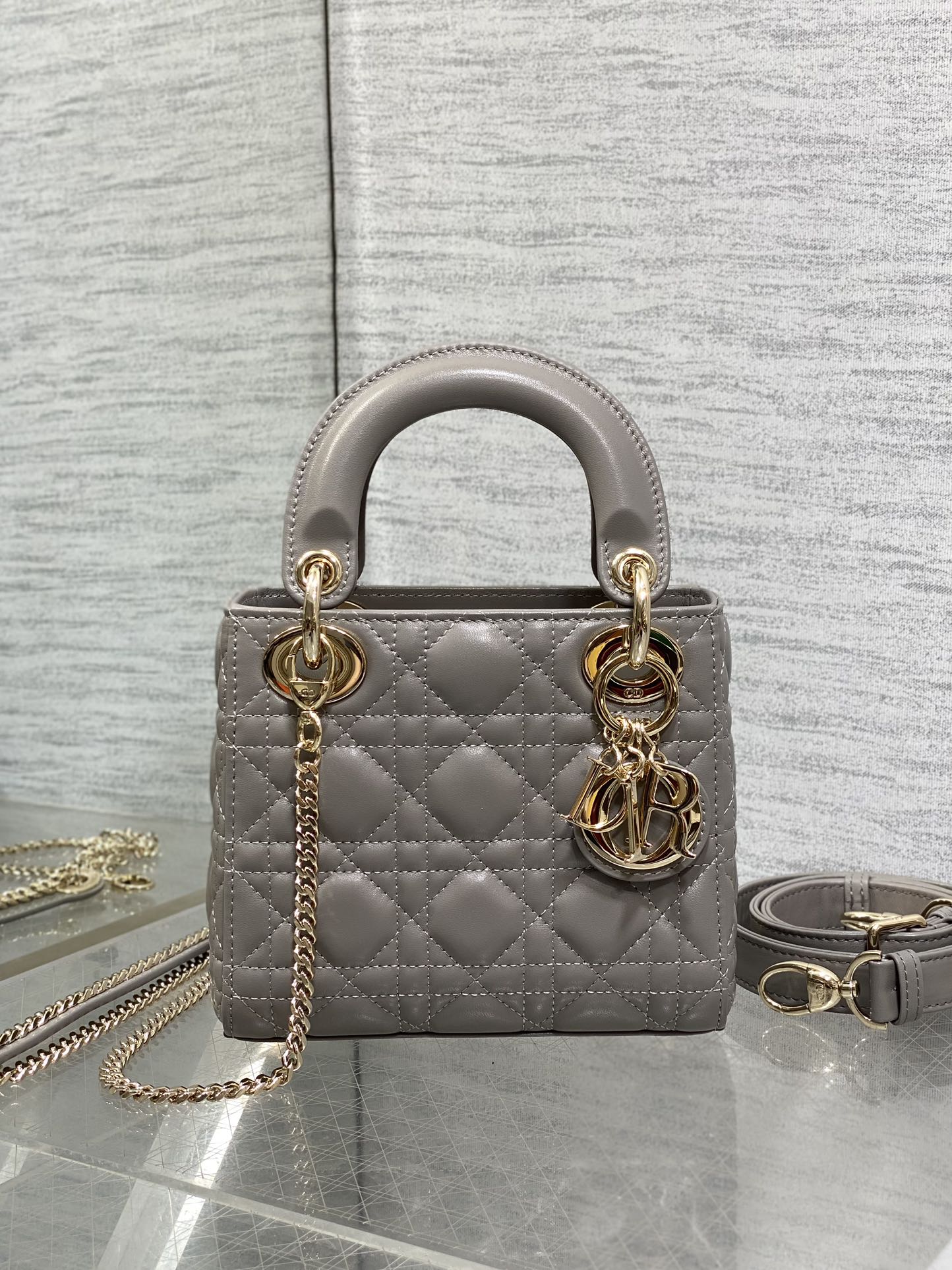 Chanel Female Basic Bag 15cm-l-s