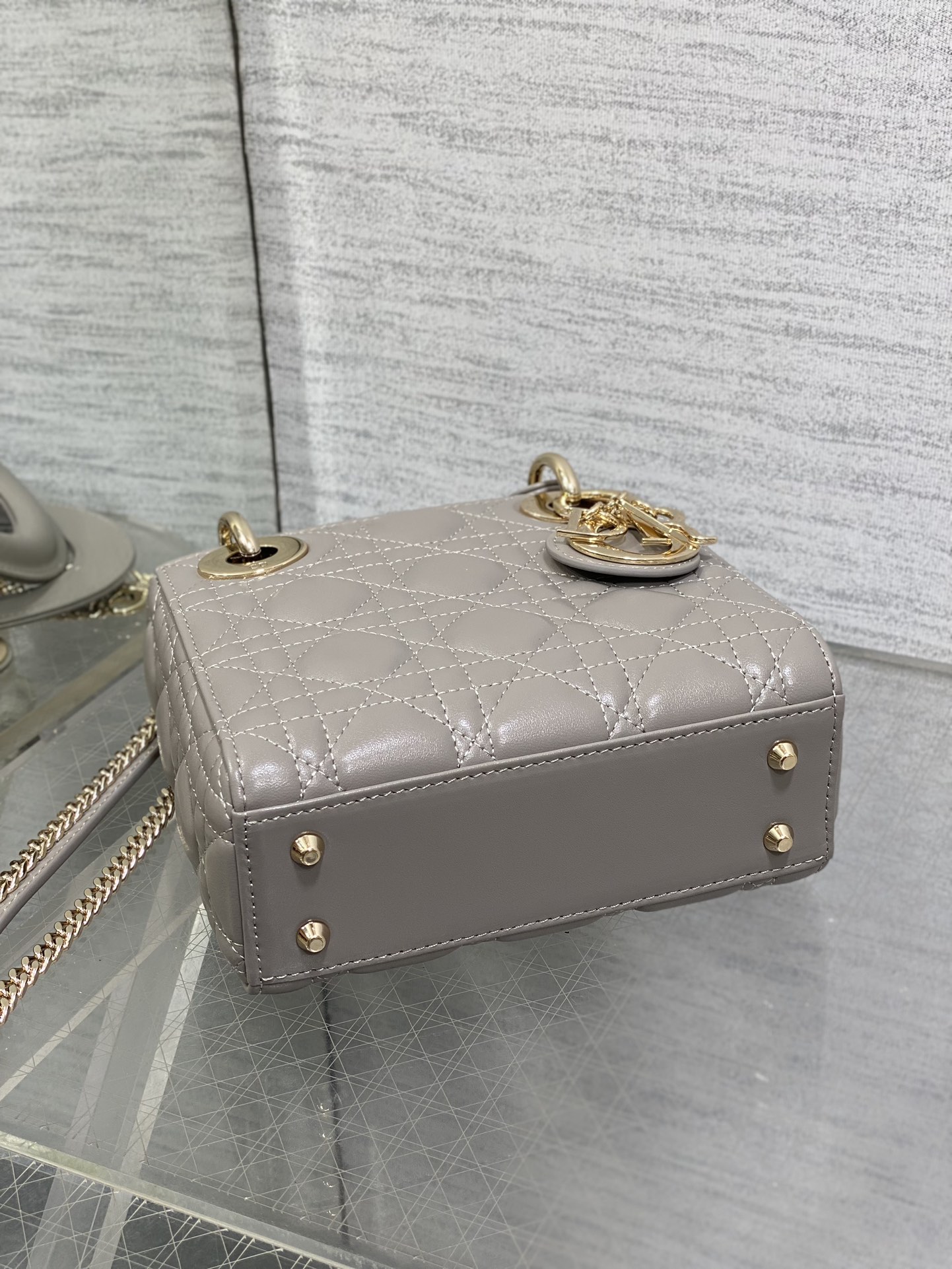 Chanel Female Basic Bag 15cm-l-s