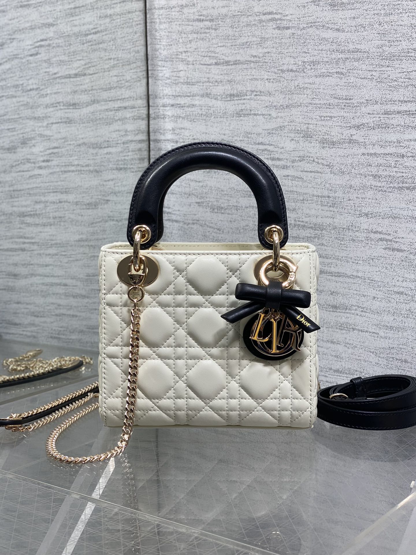 Chanel Female Basic Bag 15cm-l-s
