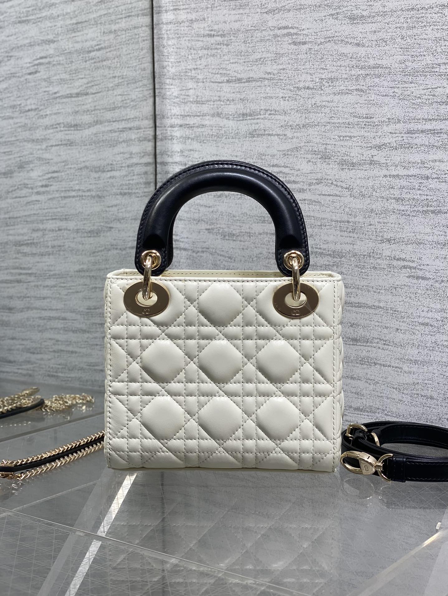 Chanel Female Basic Bag 15cm-l-s