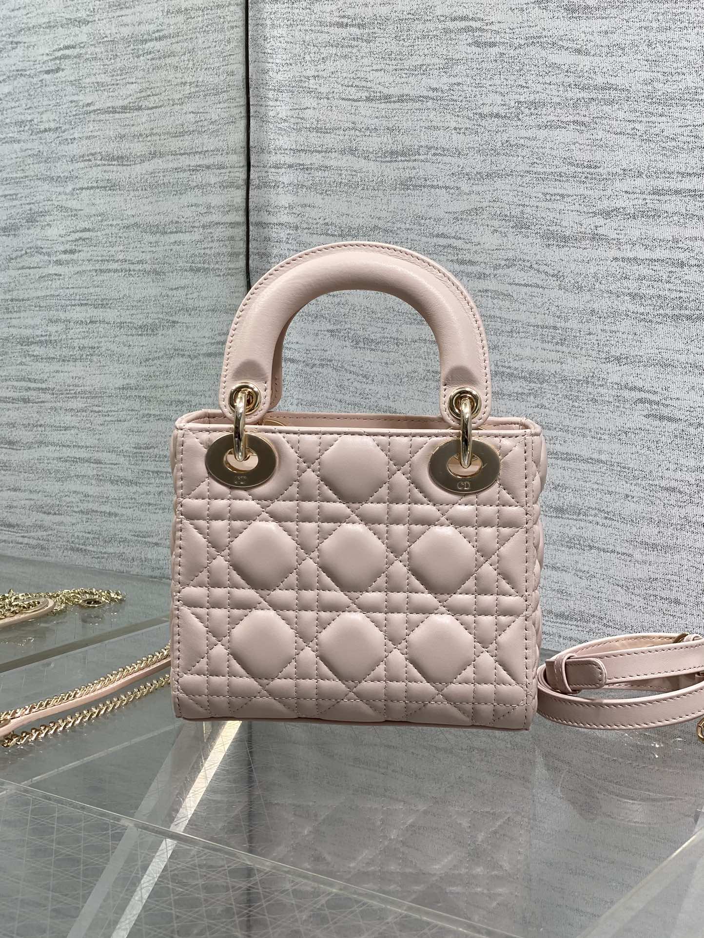 Chanel Female Basic Bag 15cm-l-s