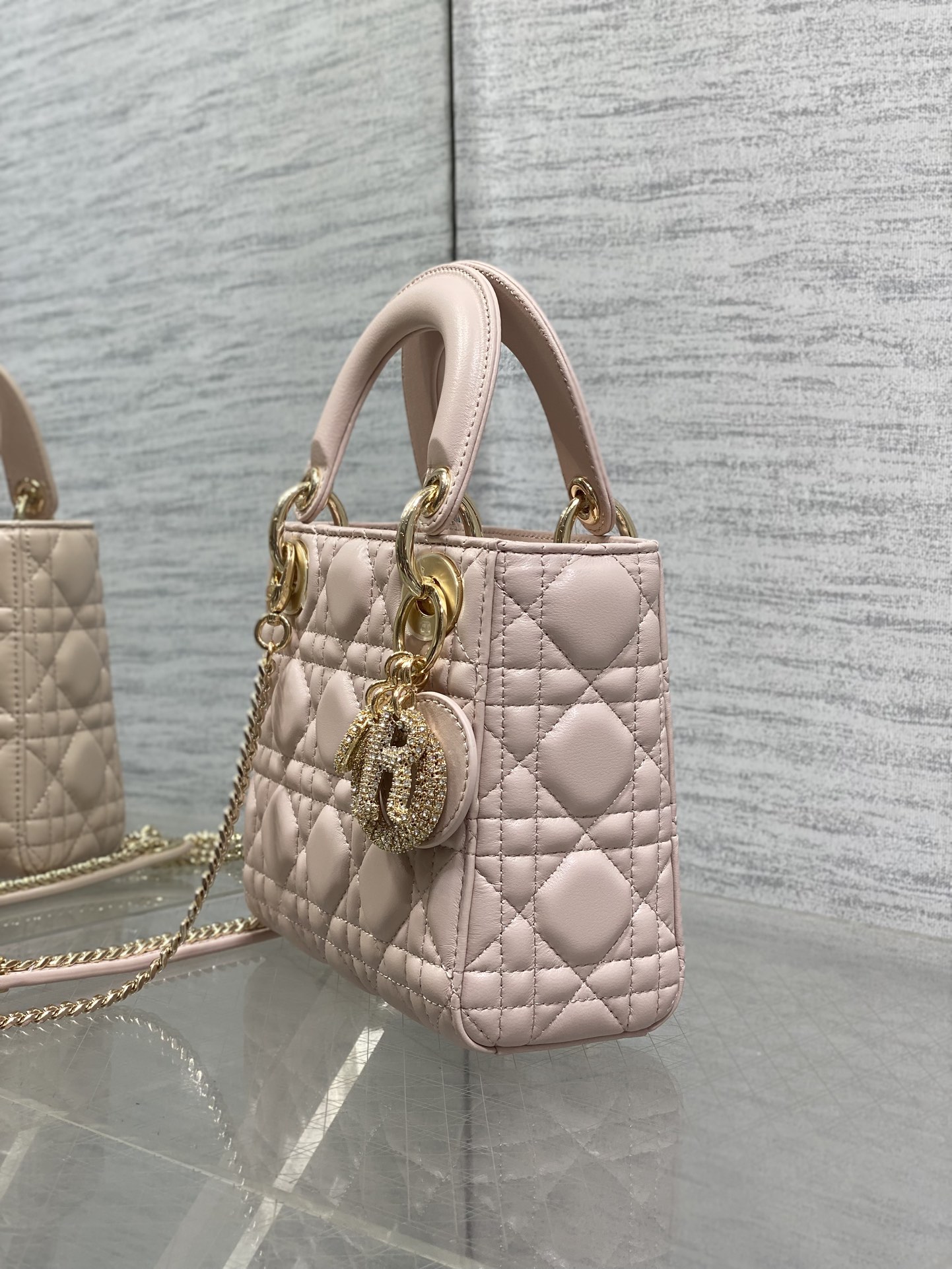 Chanel Female Basic Bag 15cm-l-s