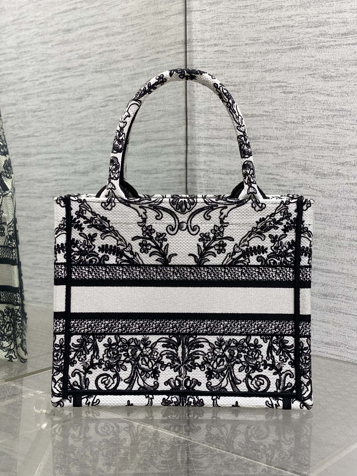 Dior Tote Bag Canvas M-s