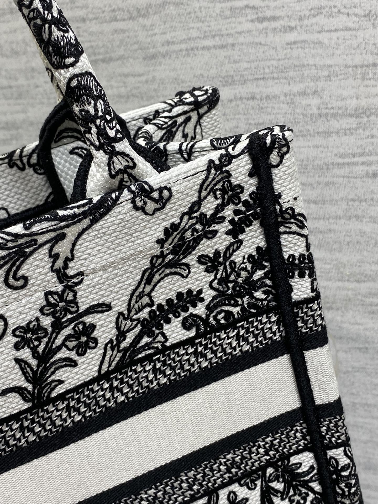 Dior Tote Bag Canvas M-s