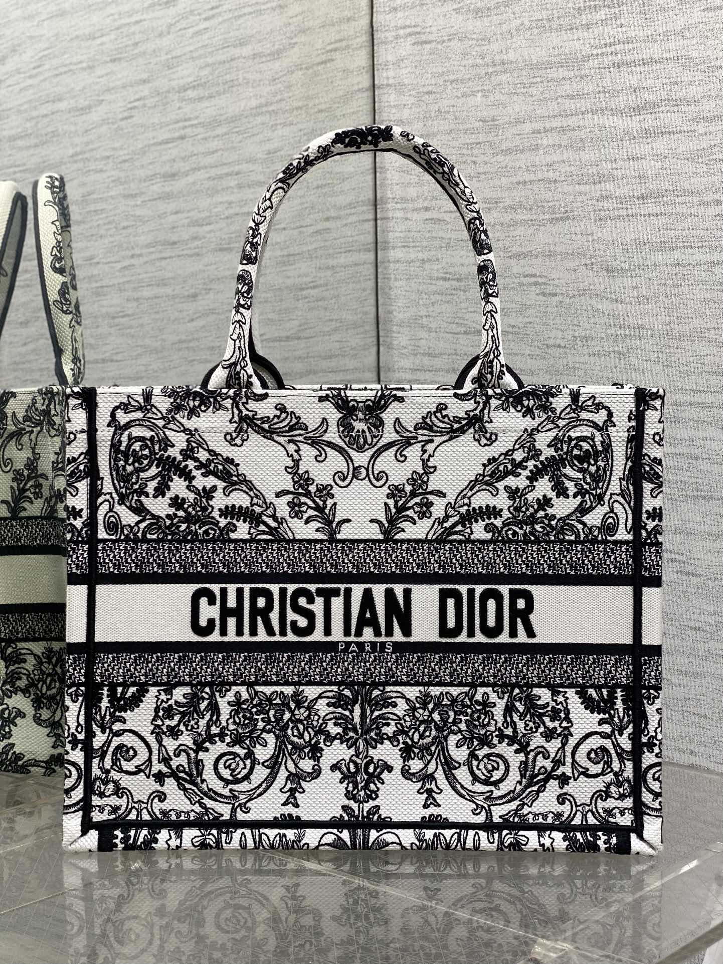 Dior Tote Bag Canvas M-s