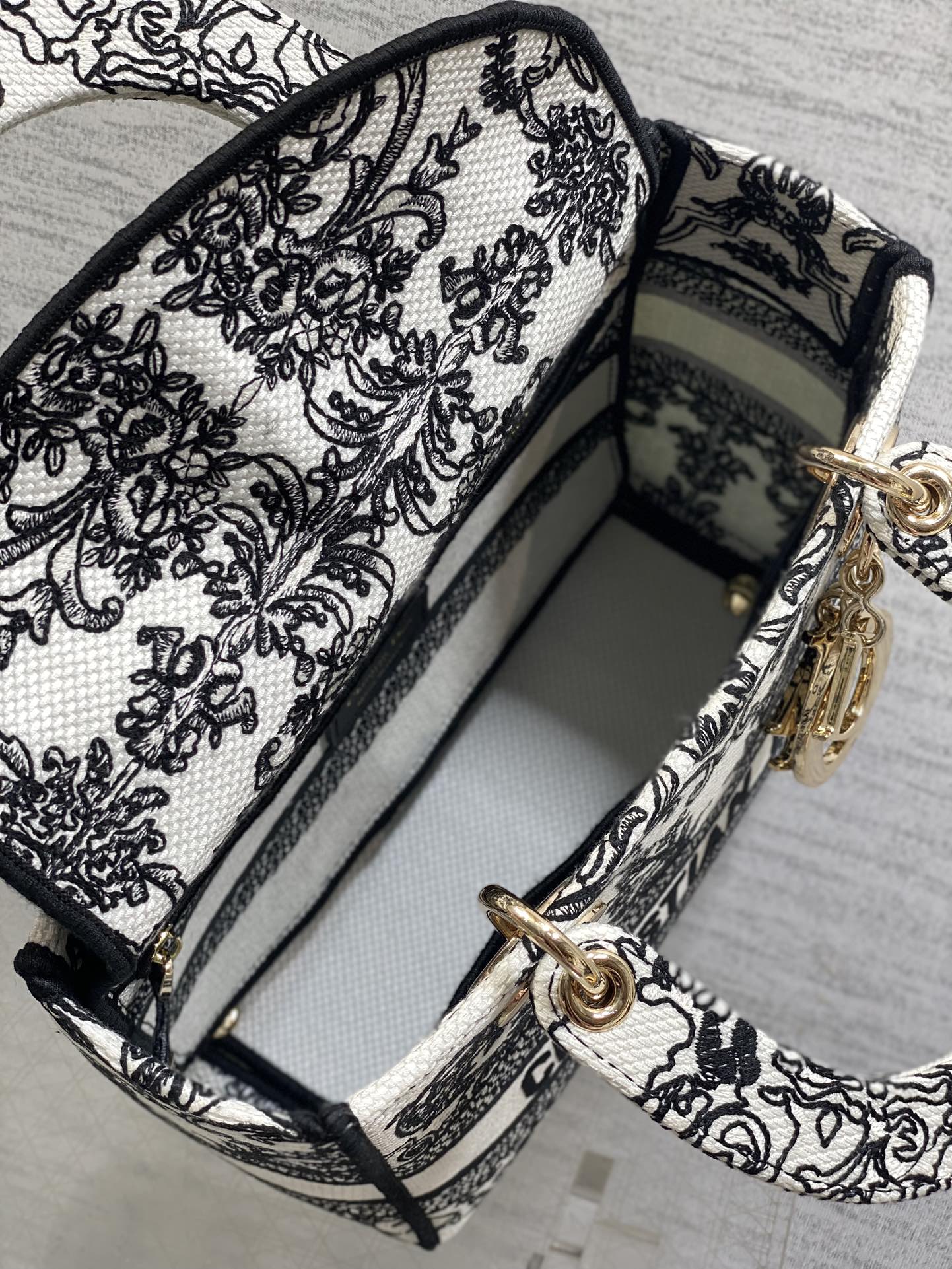 Dior Female Basic Bag Canvas Gold 20cm-l-s