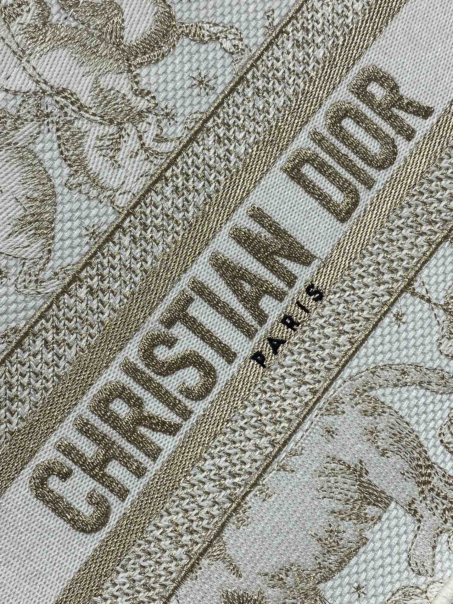 Dior Basic Bag Canvas Gold M-s