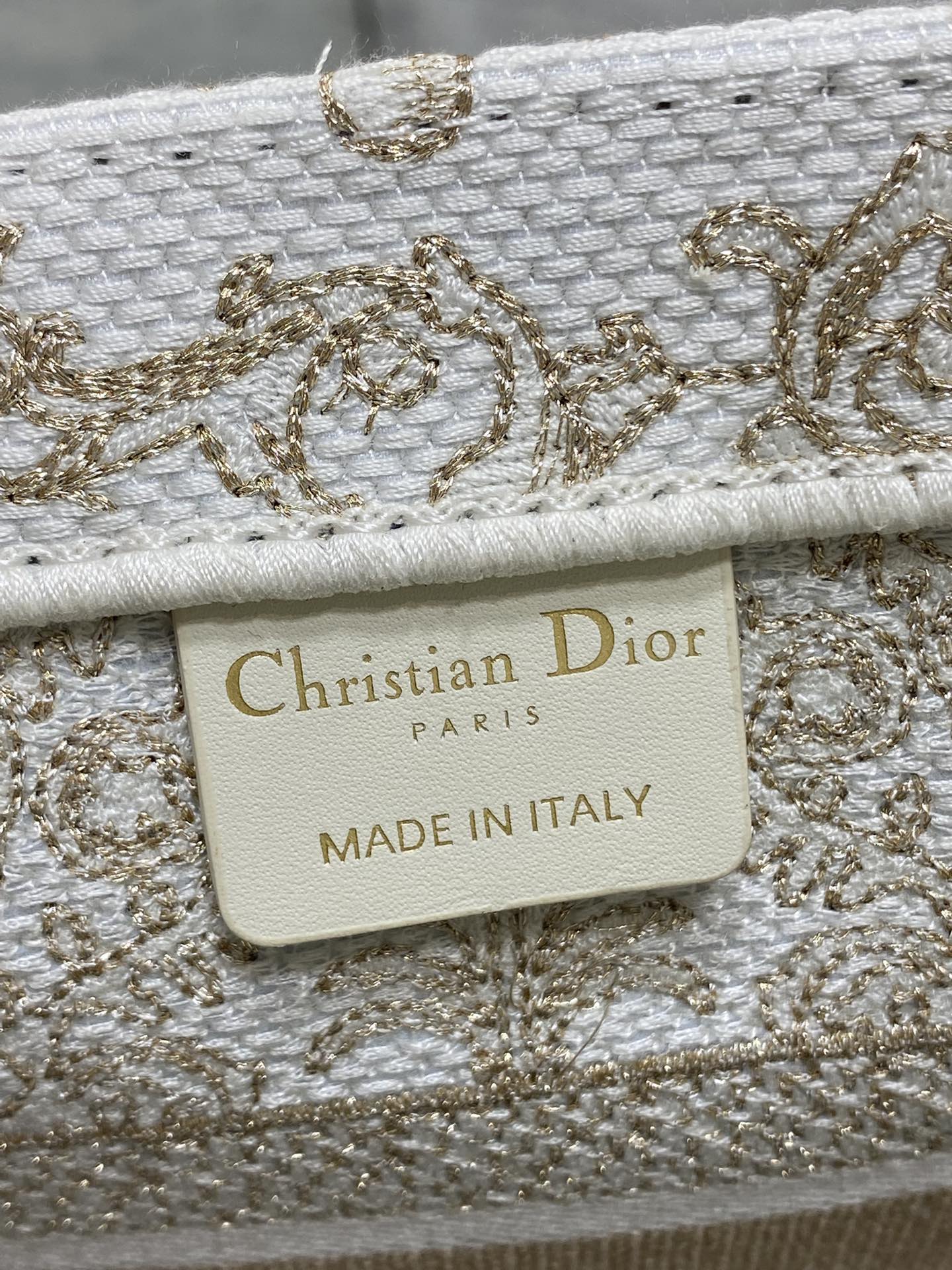 Dior Basic Bag Canvas Gold M-s