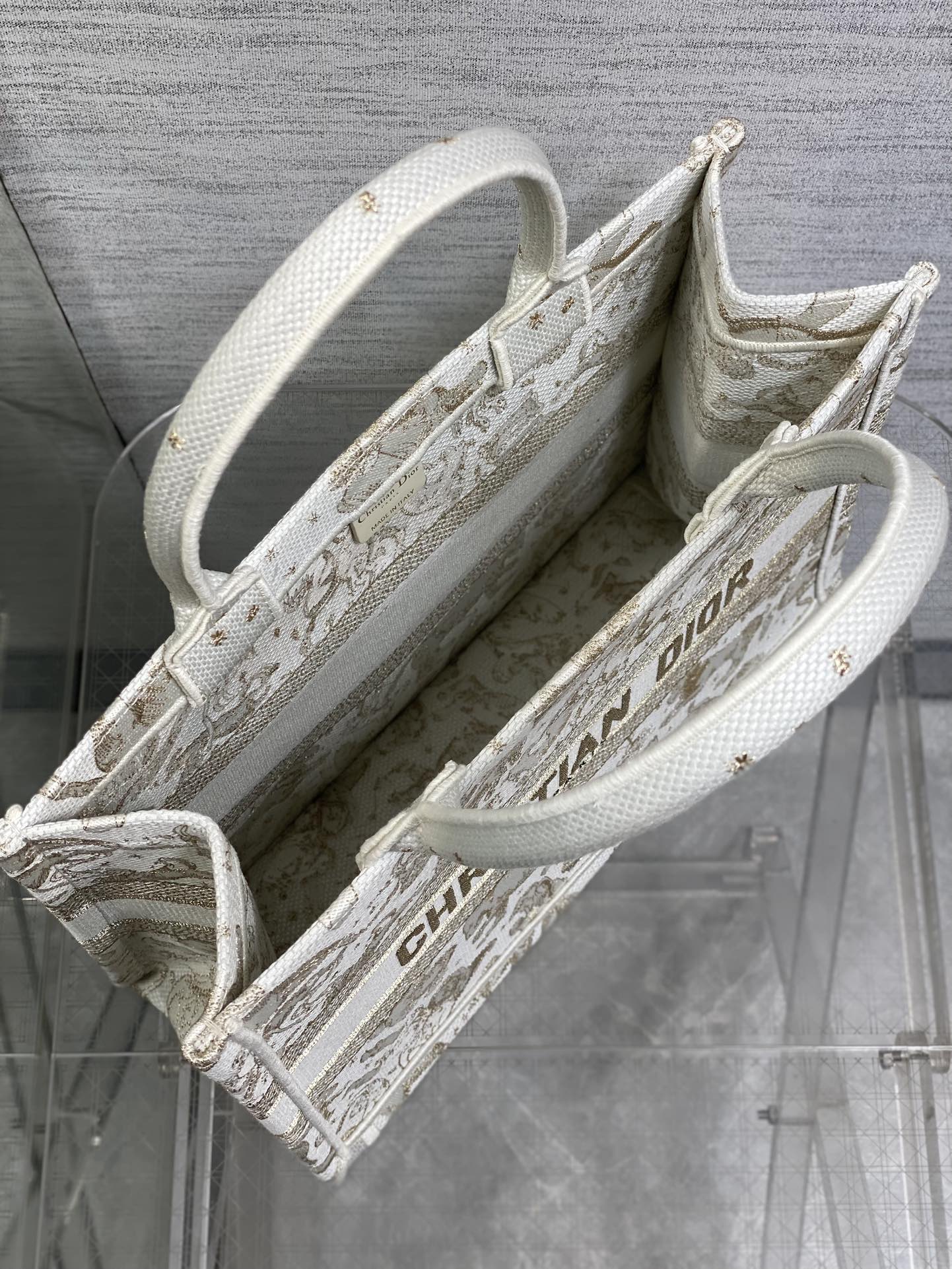 Dior Basic Bag Canvas Gold M-s