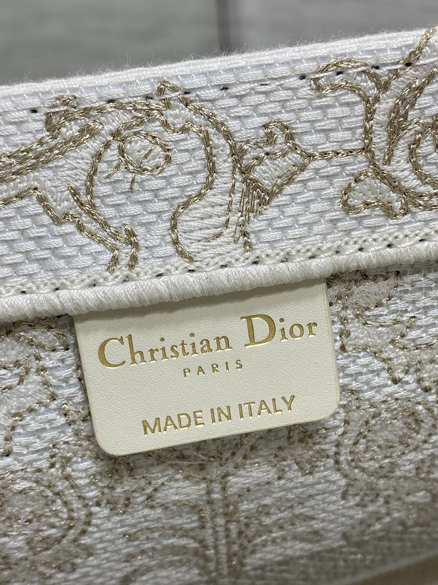 Dior Basic Bag Canvas Gold M-s