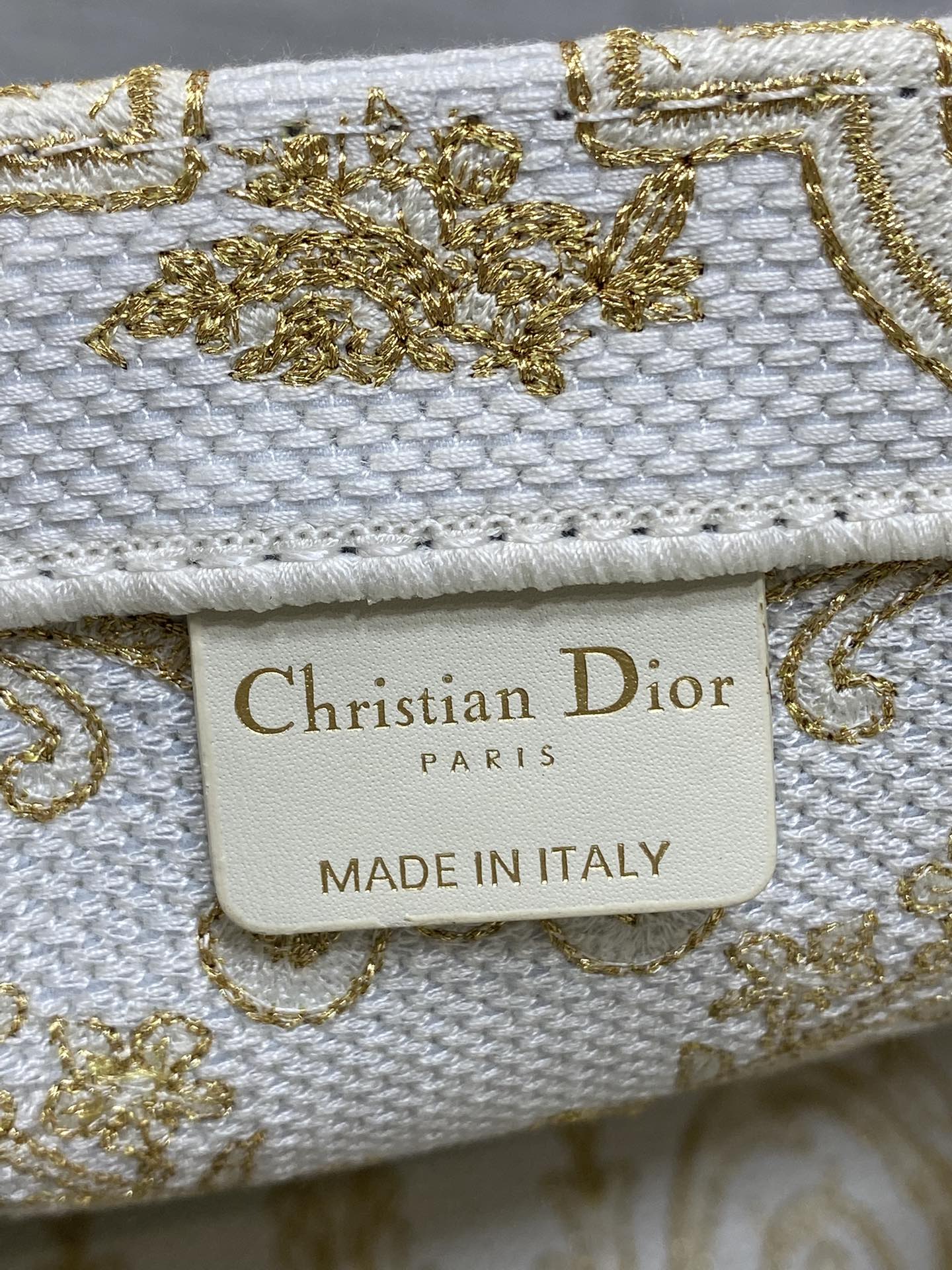 Dior Basic Bag Canvas Gold M-s