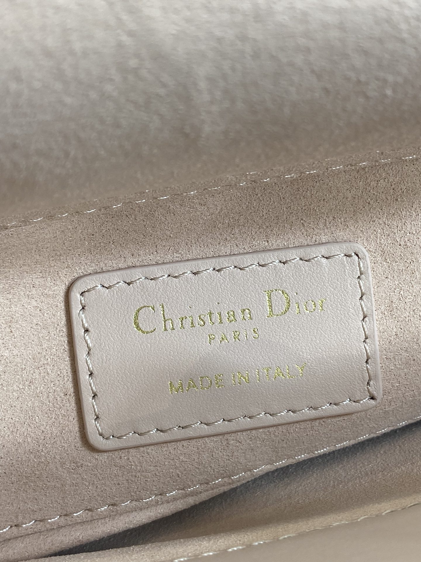 Basic Bag Sheepskin M-s
