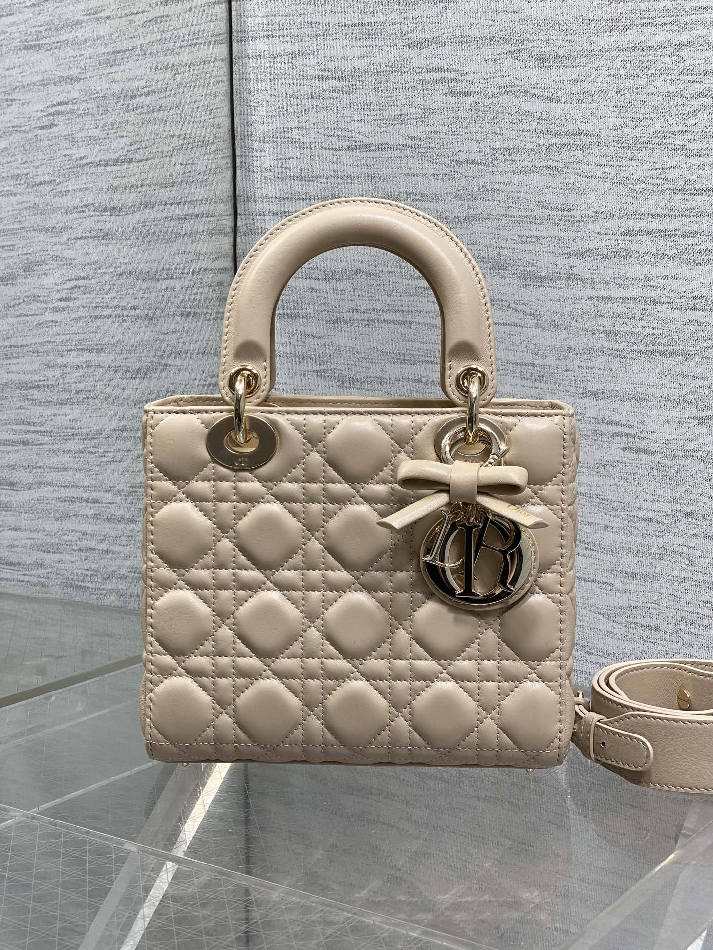 Female Basic Bag Sheepskin M-l-s