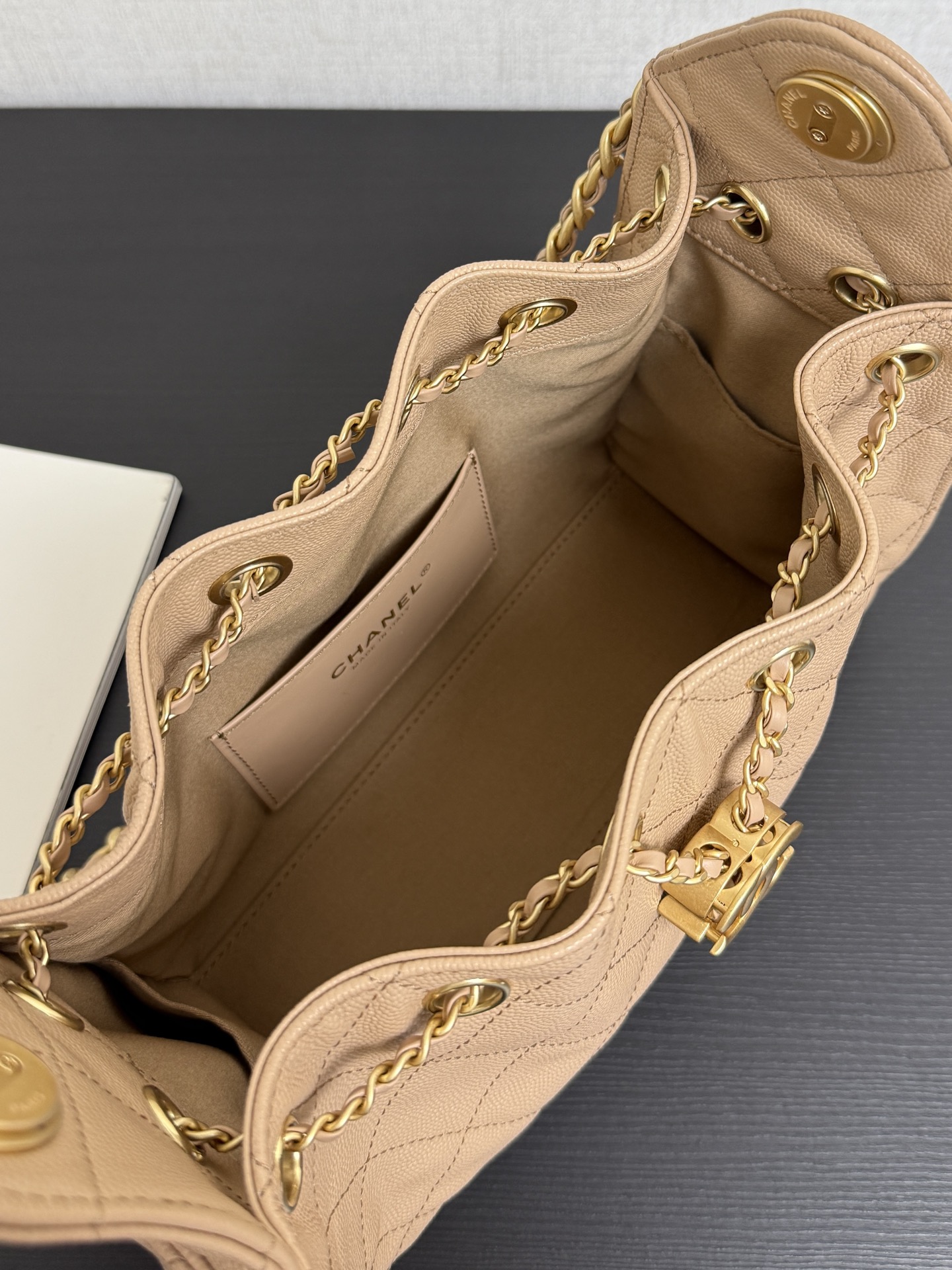 Chanel Bucket Bag Cow Leather 10cm-m-l-s