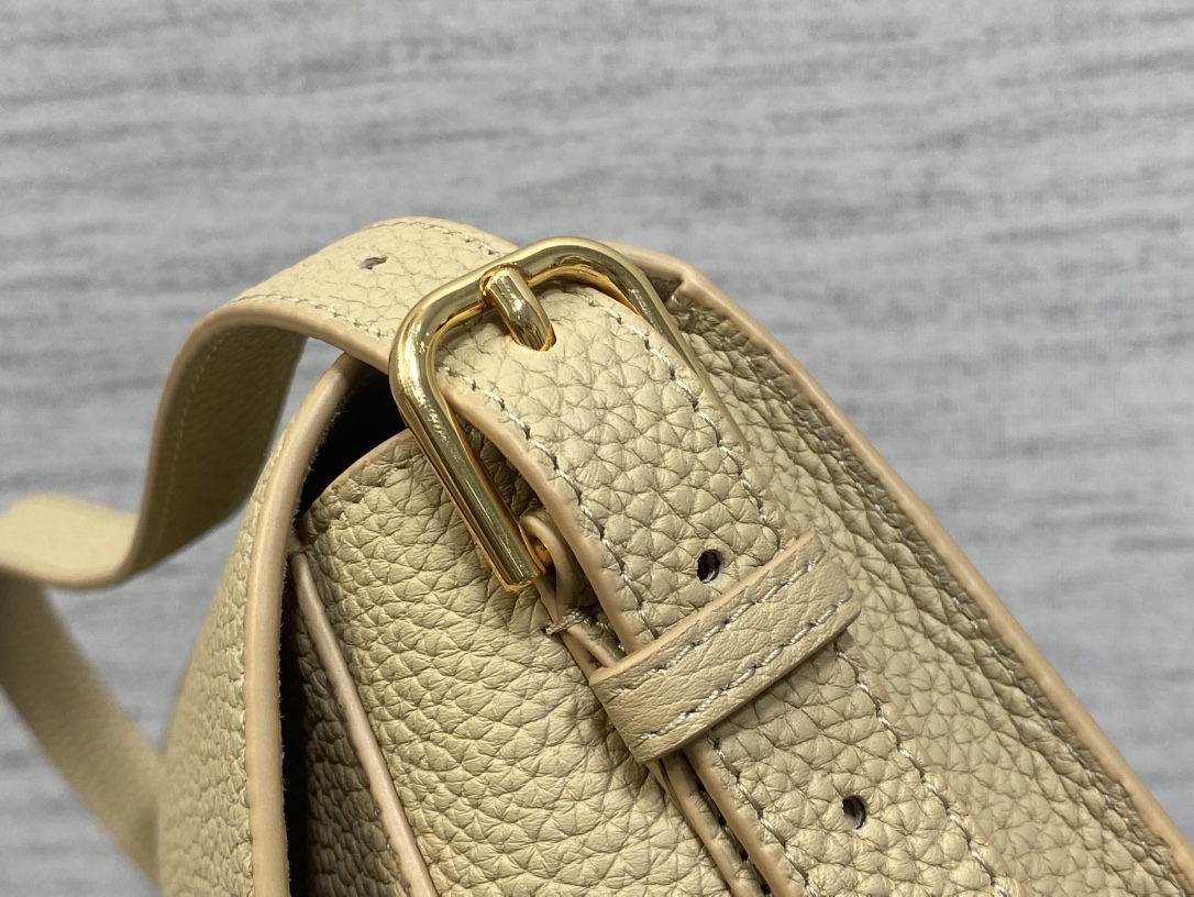 Female Basic Bag M-s