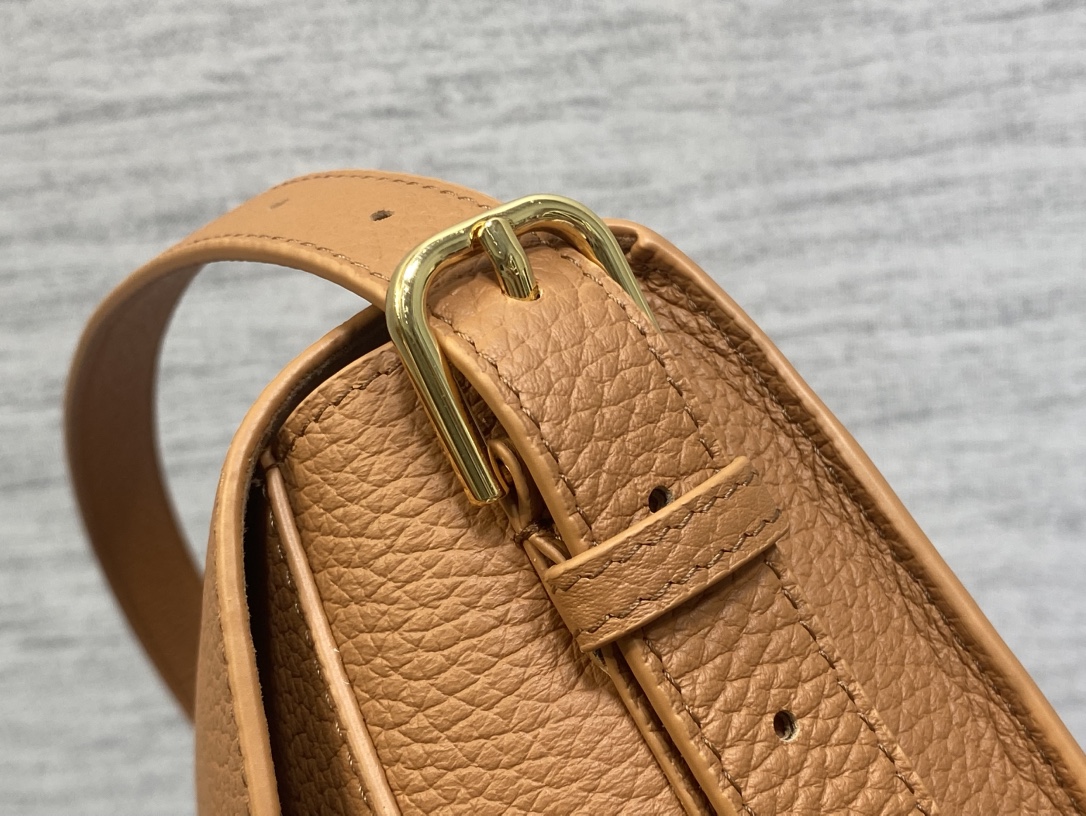 Female Basic Bag M-s