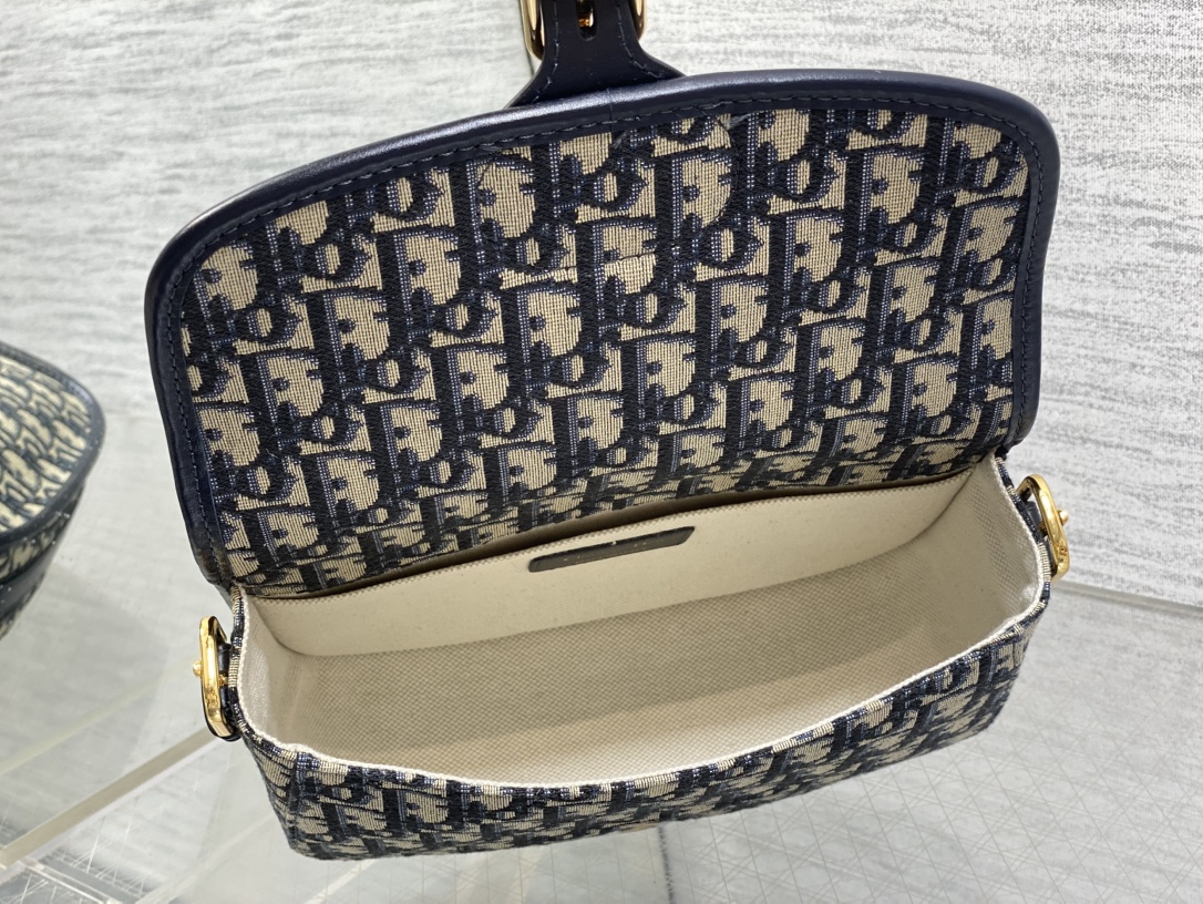 Female Basic Bag M-s