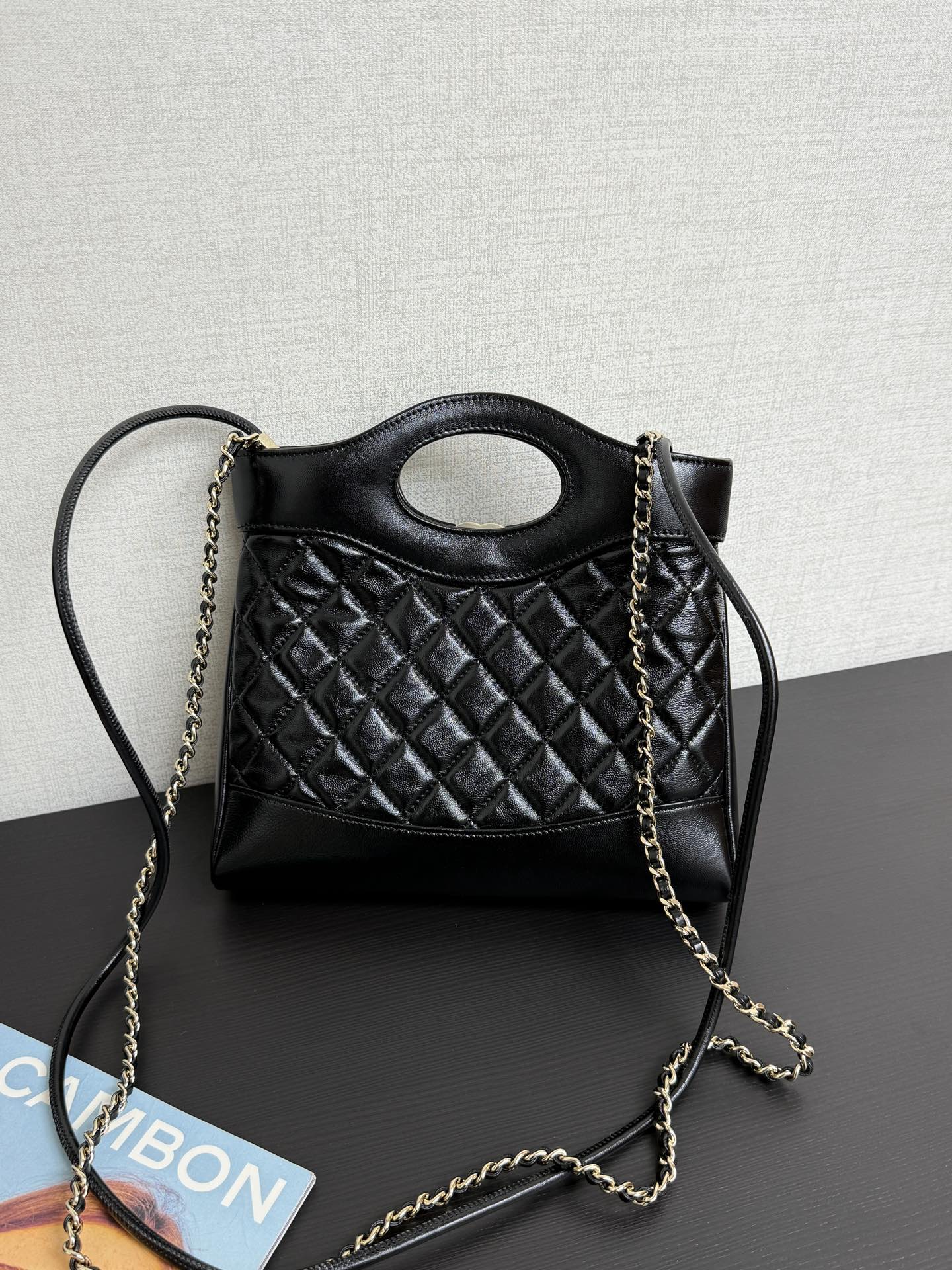 Basic Bag M