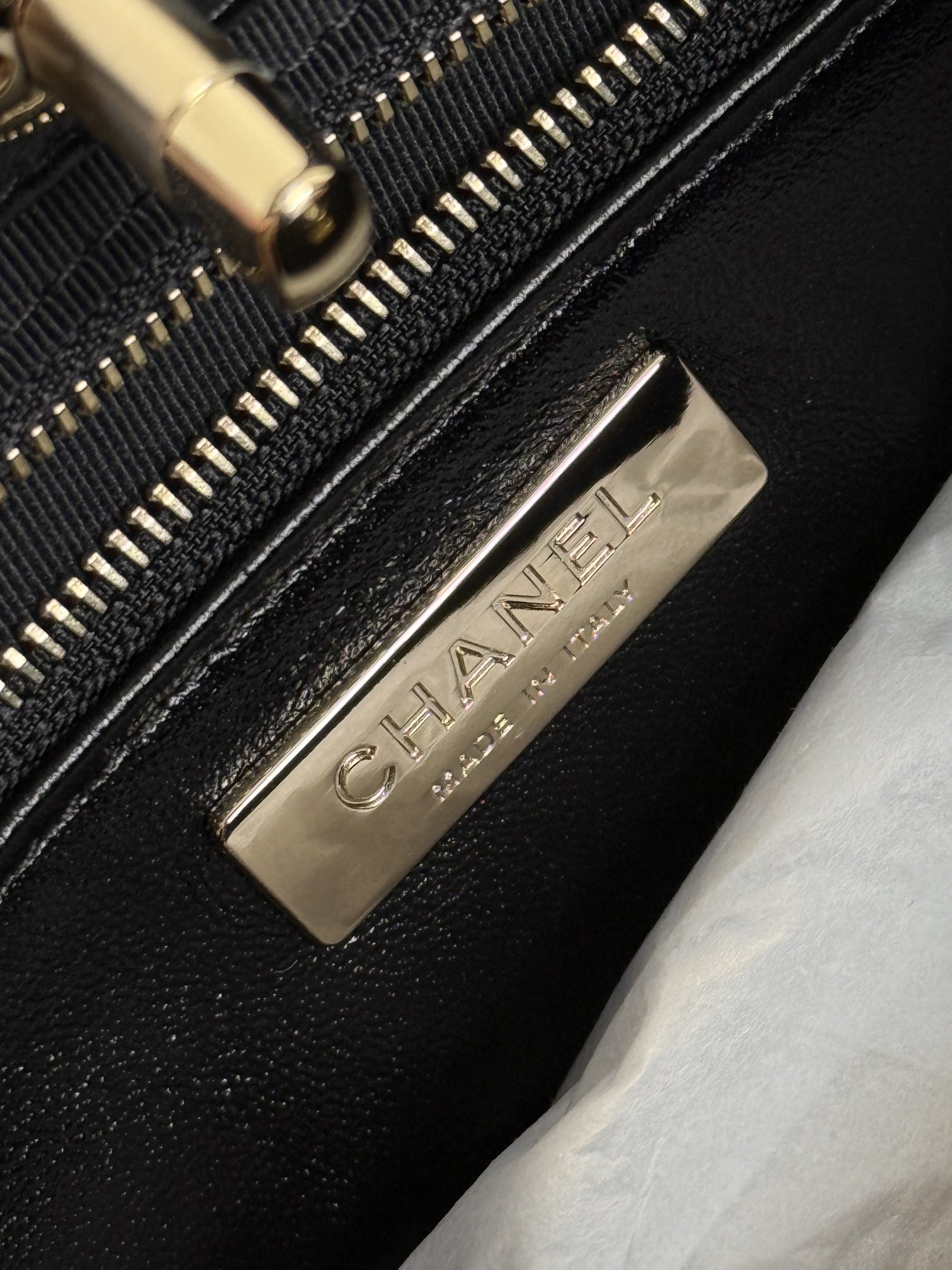 Basic Bag M