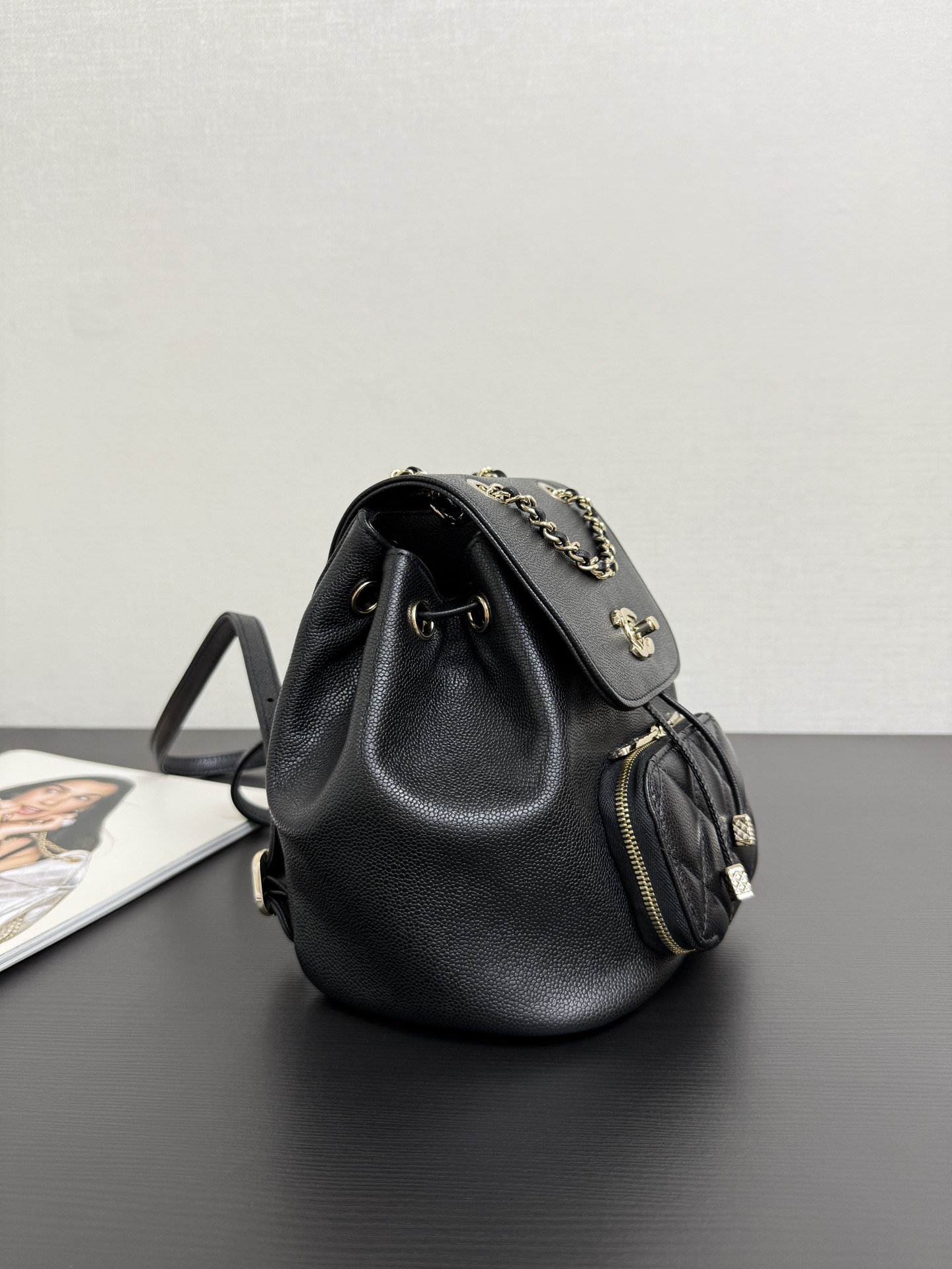 Backpack Cow Leather M-12cm-s-14cm