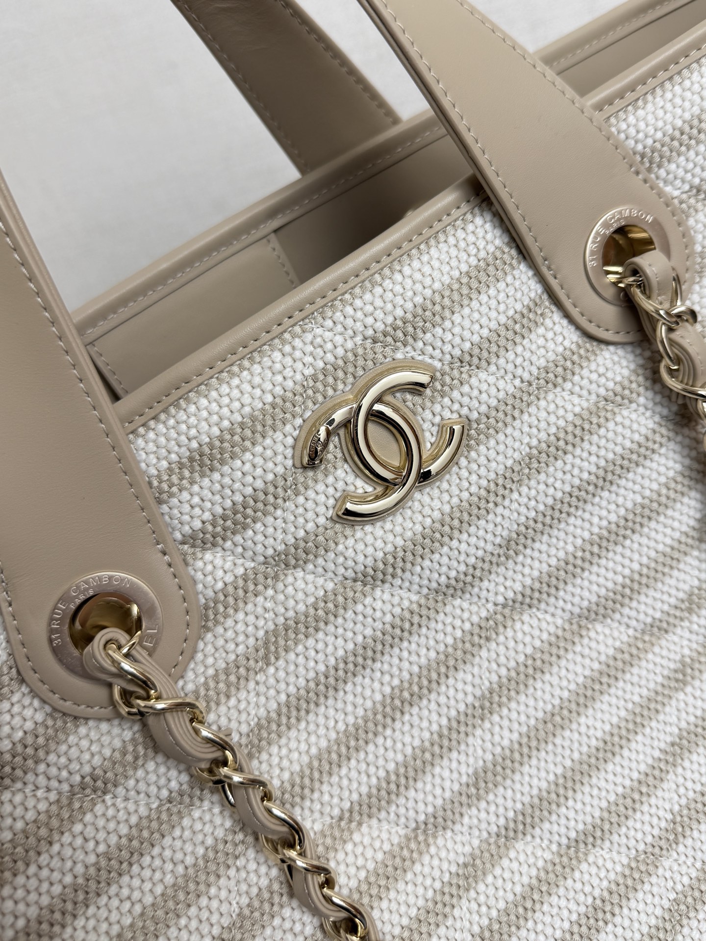Basic Bag Cow Leather 13cm