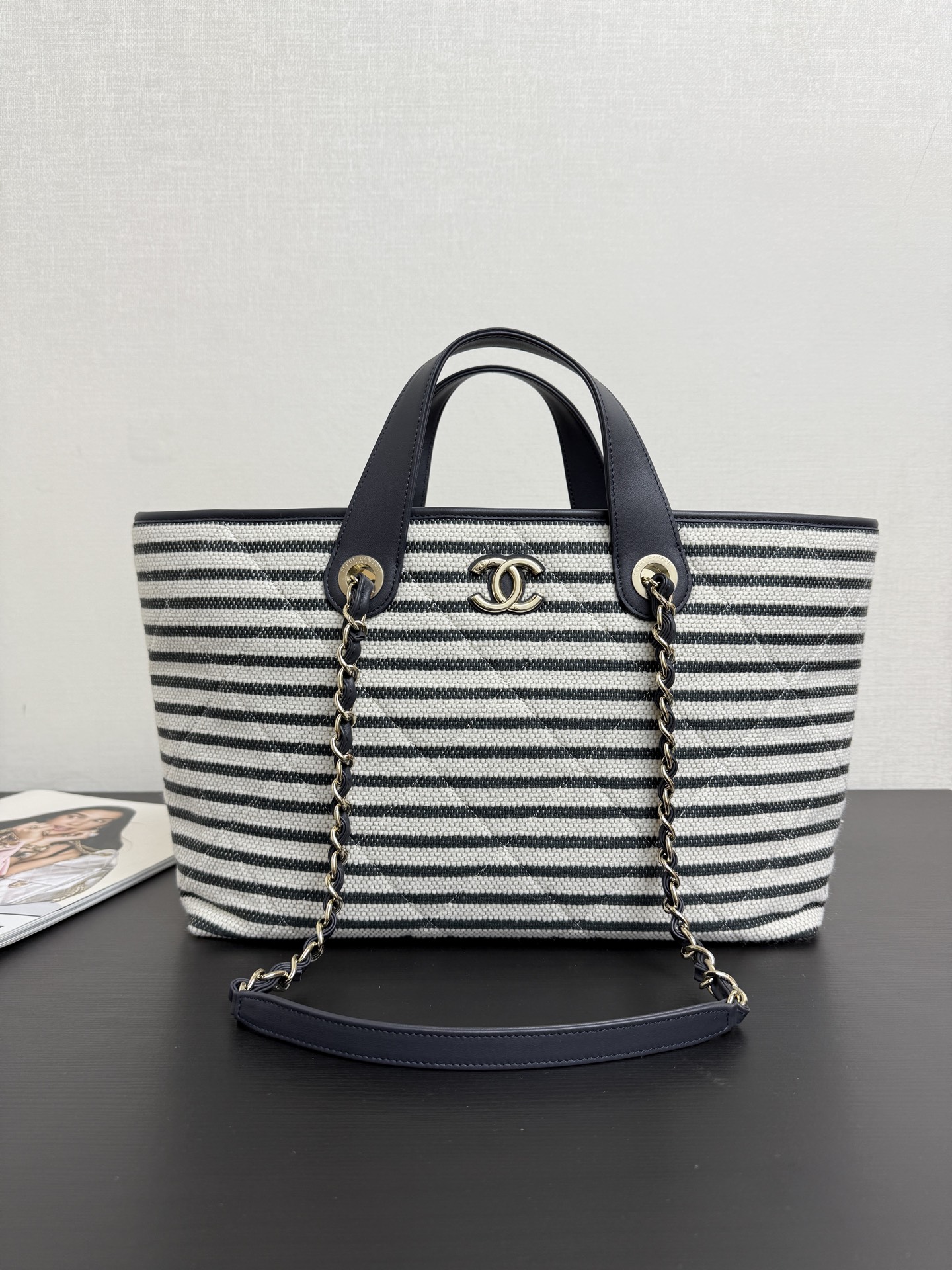 Basic Bag Cow Leather 13cm