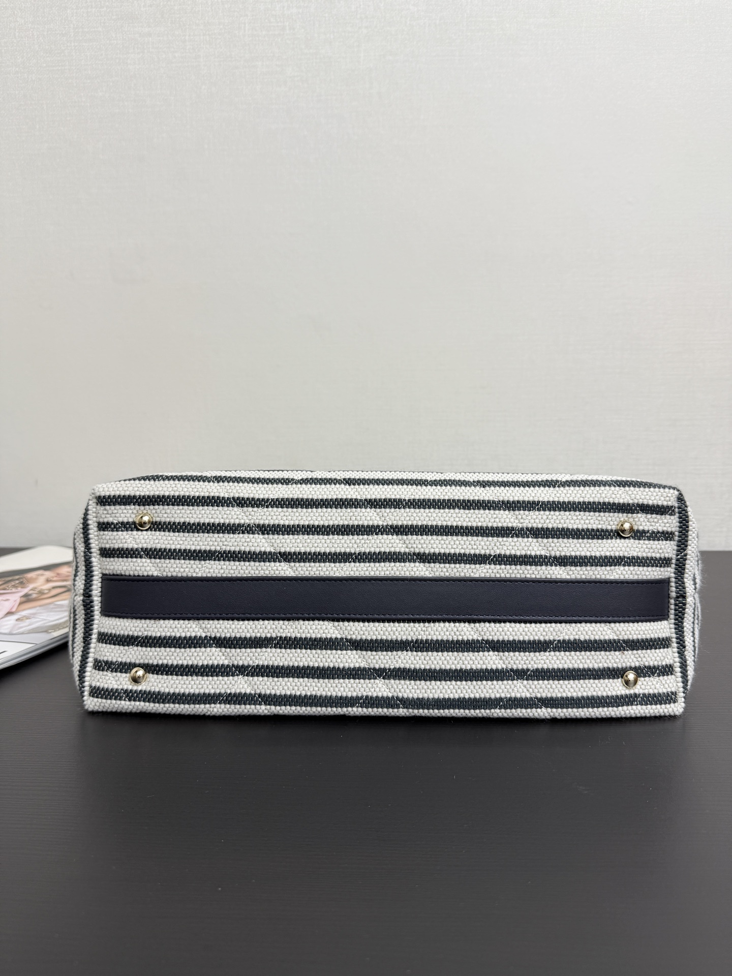 Basic Bag Cow Leather 13cm