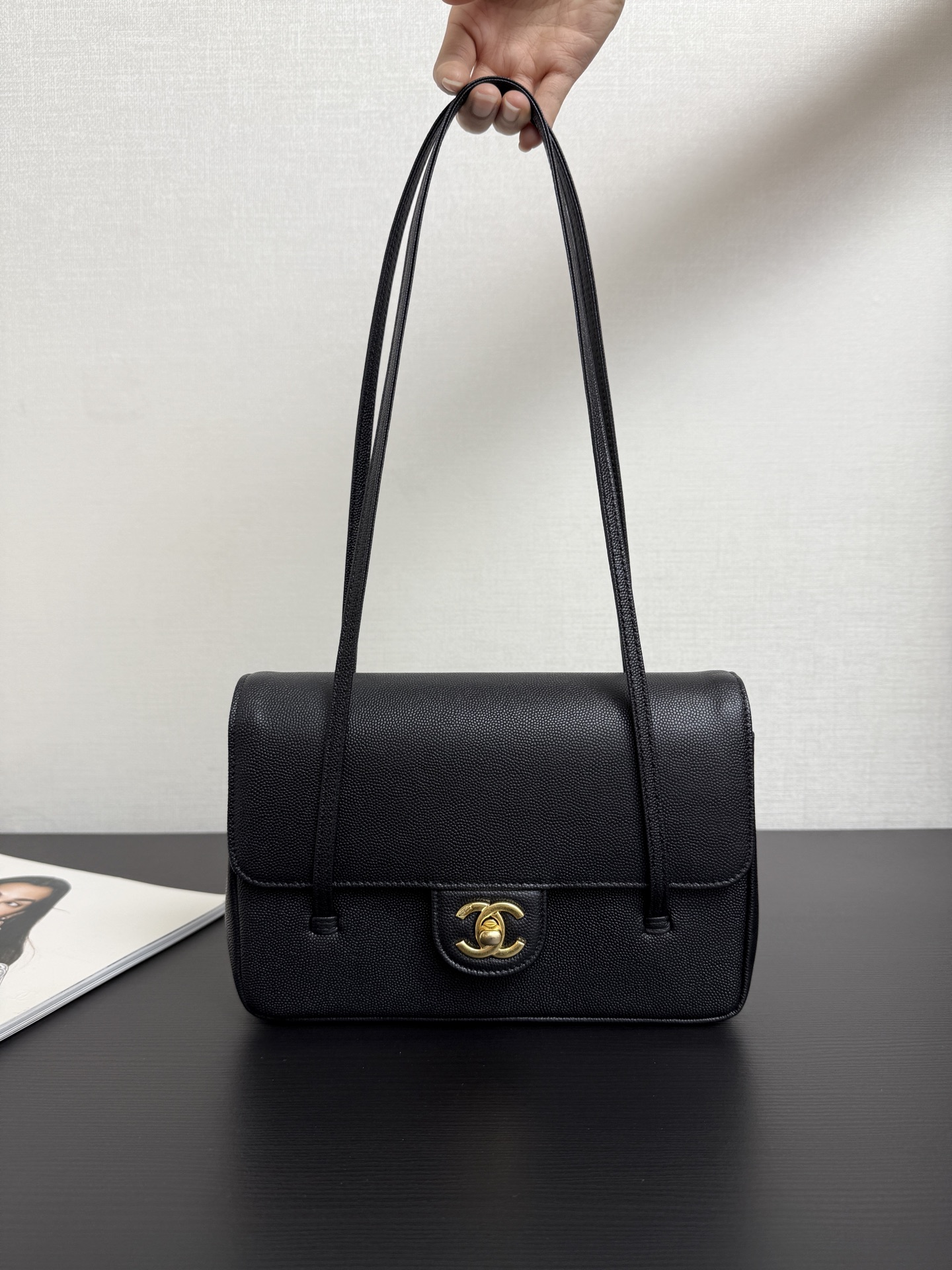 Shoulder Bag Black M-s