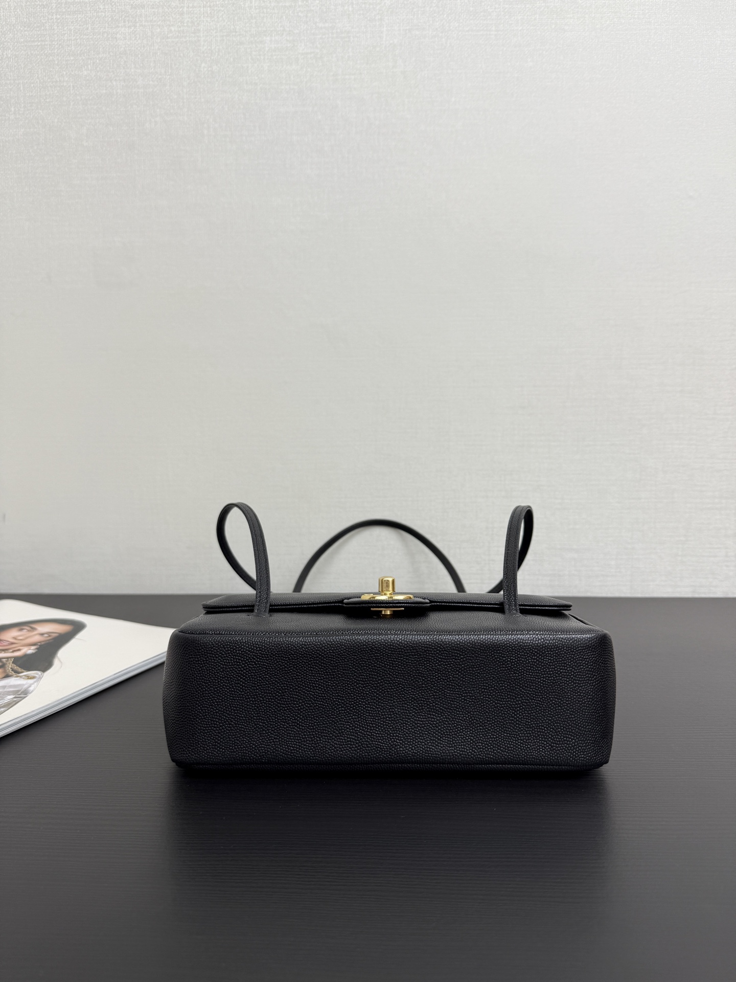 Shoulder Bag Black M-s