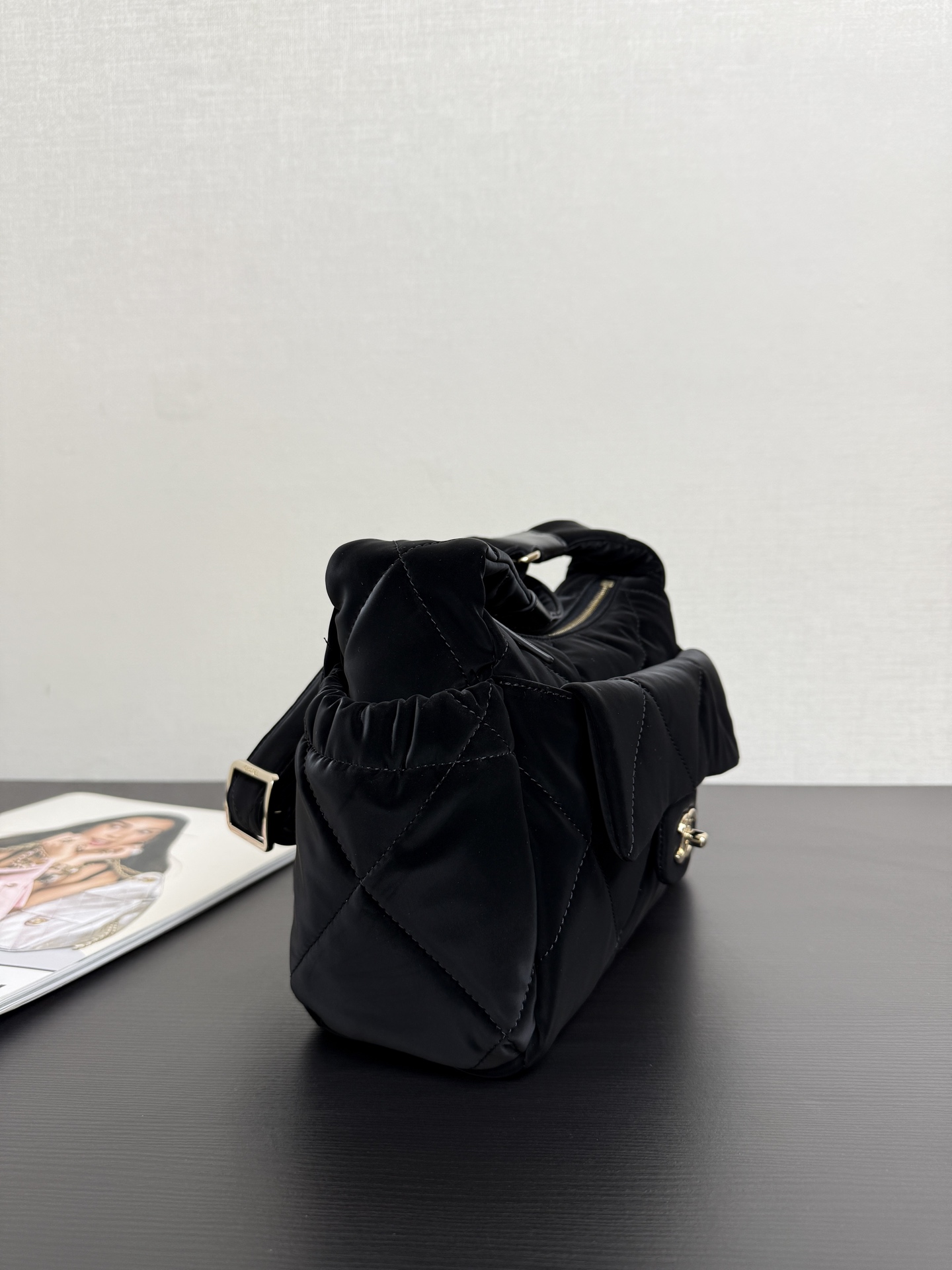 Basic Bag Nylon Black 18cm-12cm-s