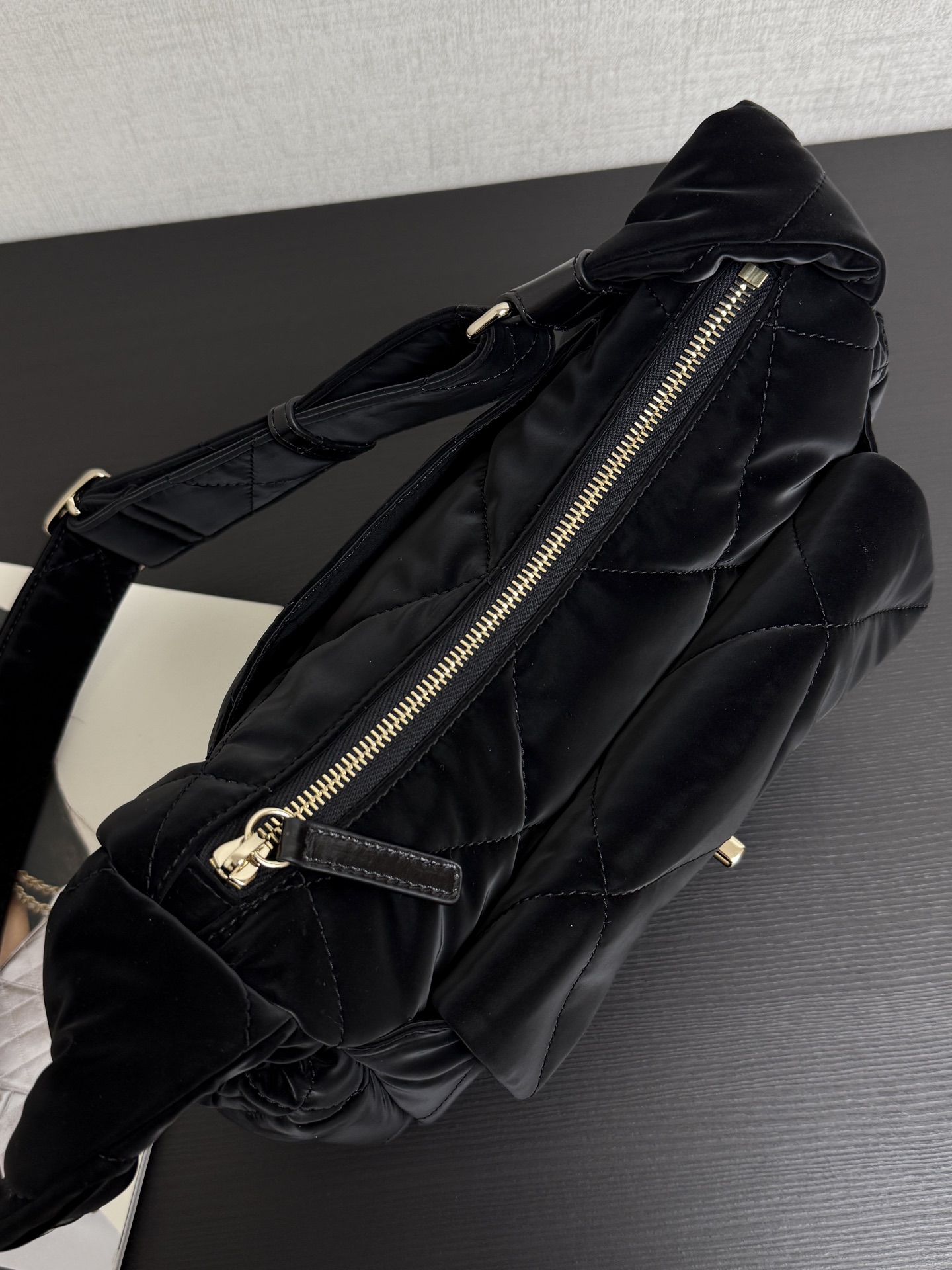 Basic Bag Nylon Black 18cm-12cm-s