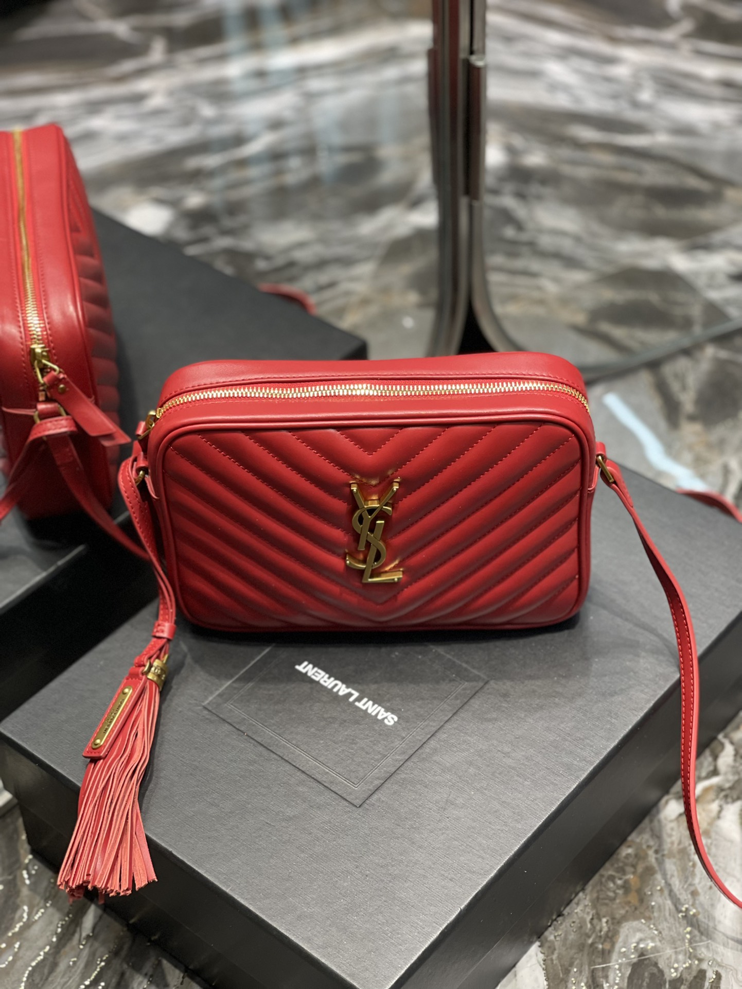 Basic Bag Cow Leather M