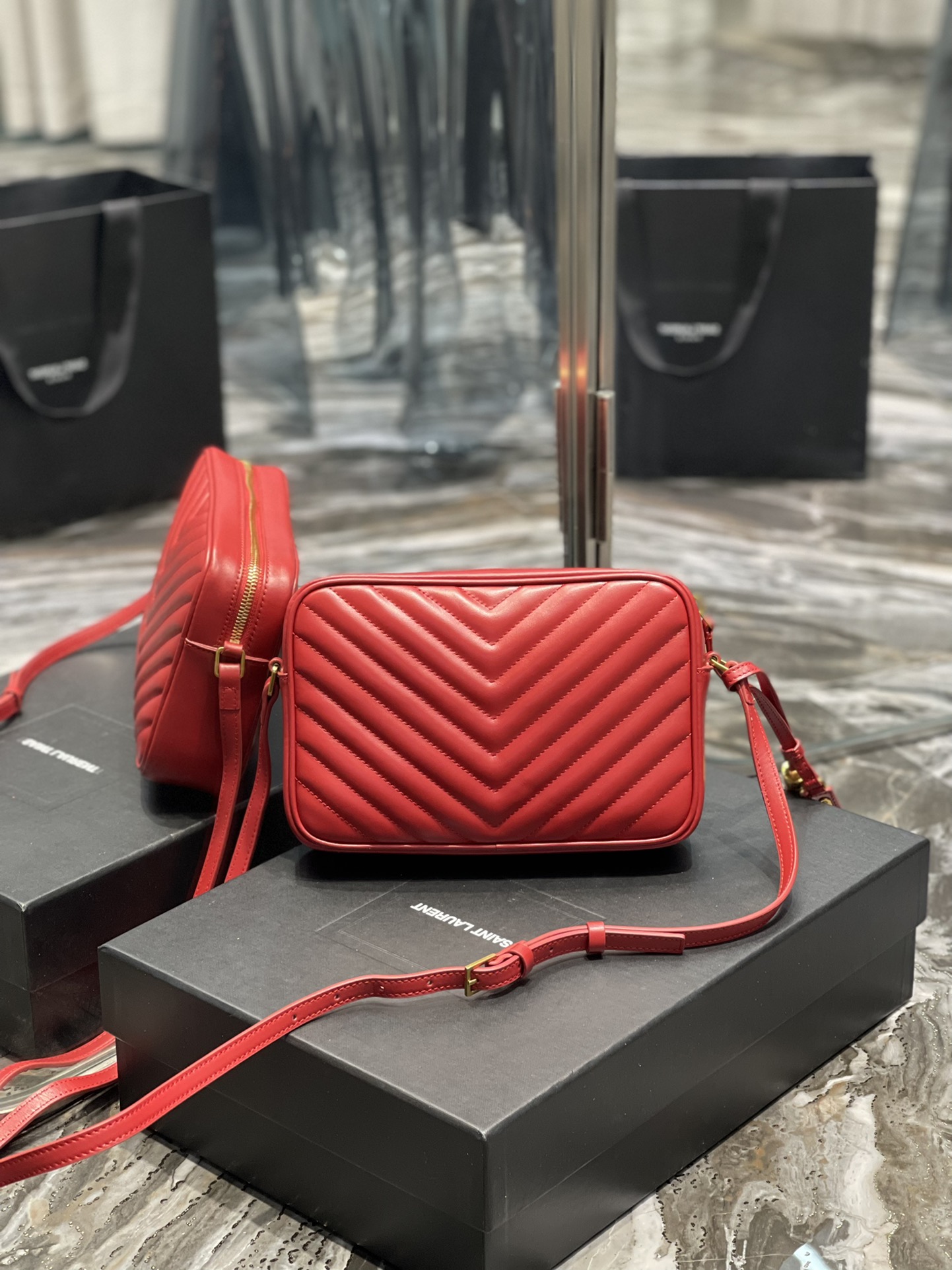 Basic Bag Cow Leather M