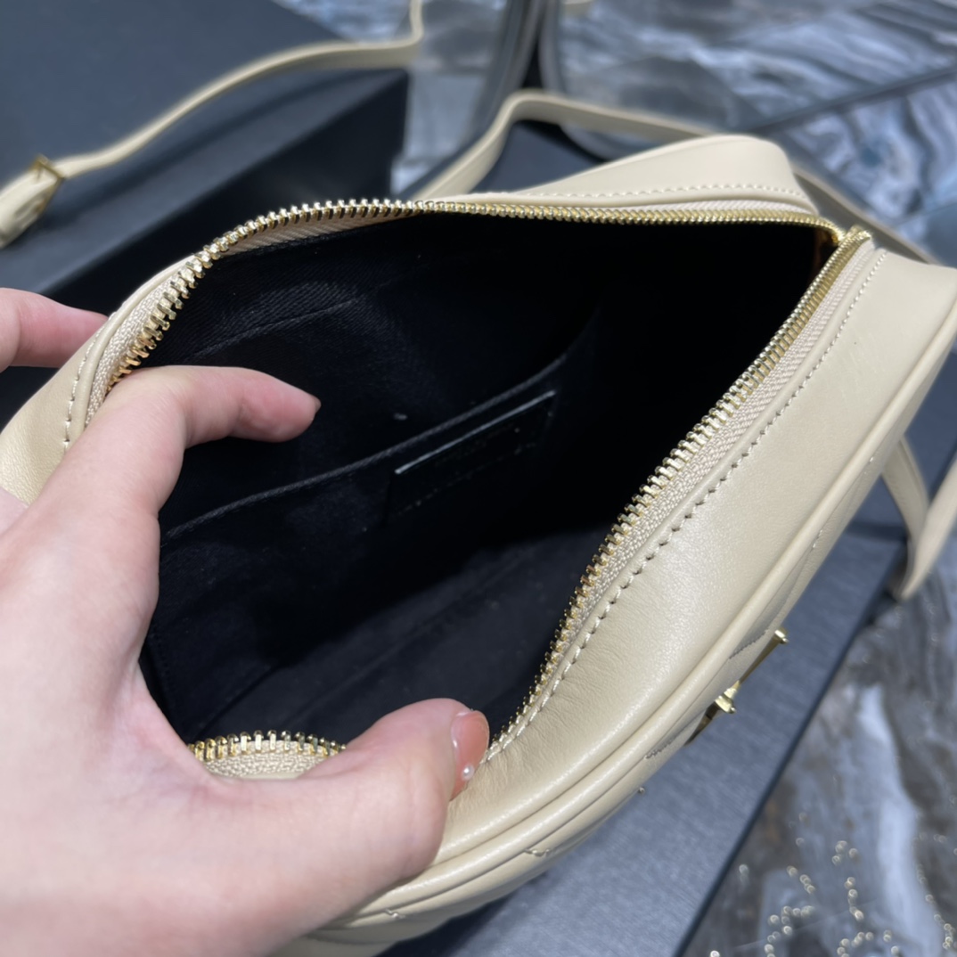 Basic Bag Cow Leather M