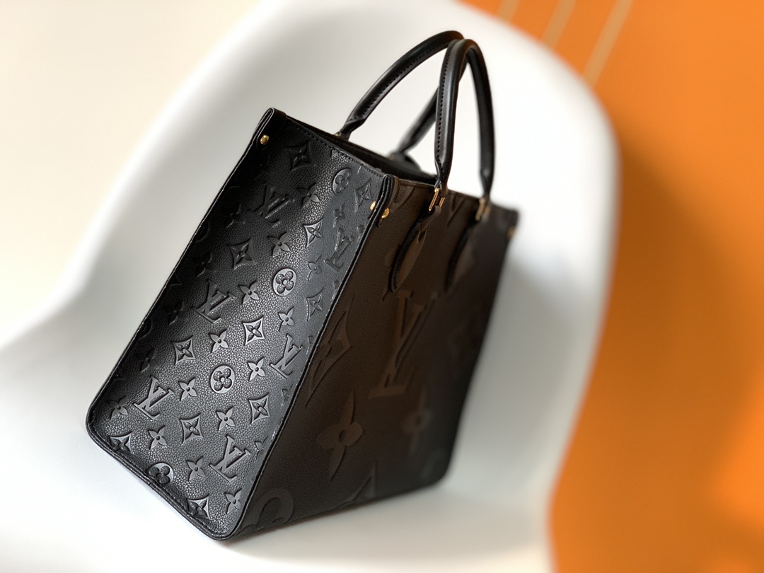 Louis Vuitton Tote Bag Black M-l