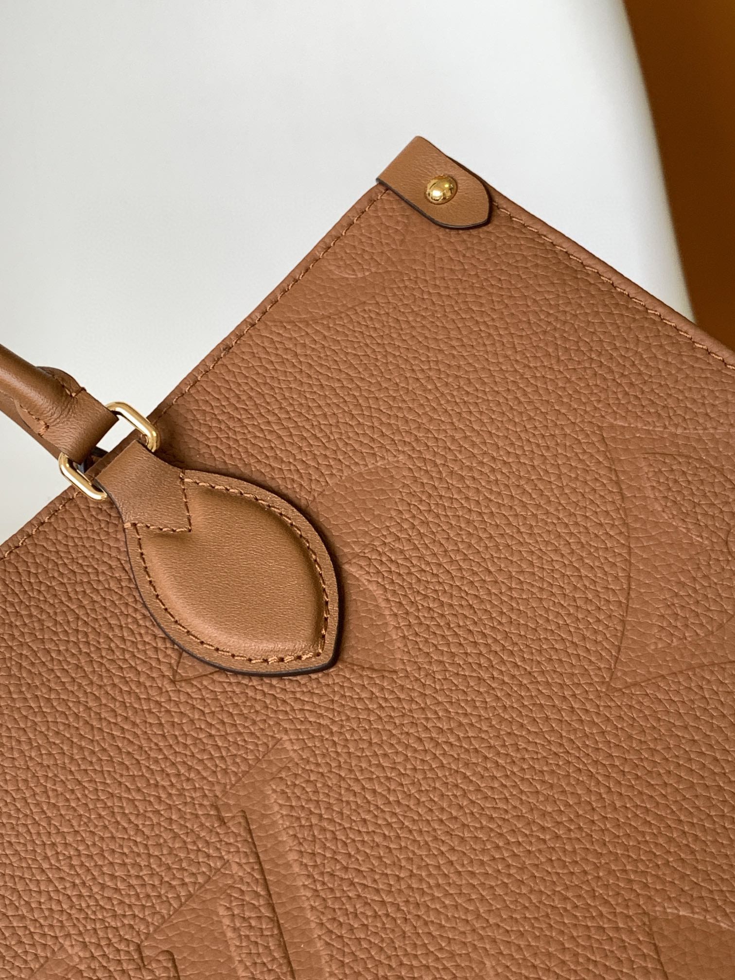 Louis Vuitton Tote Bag Black M-l