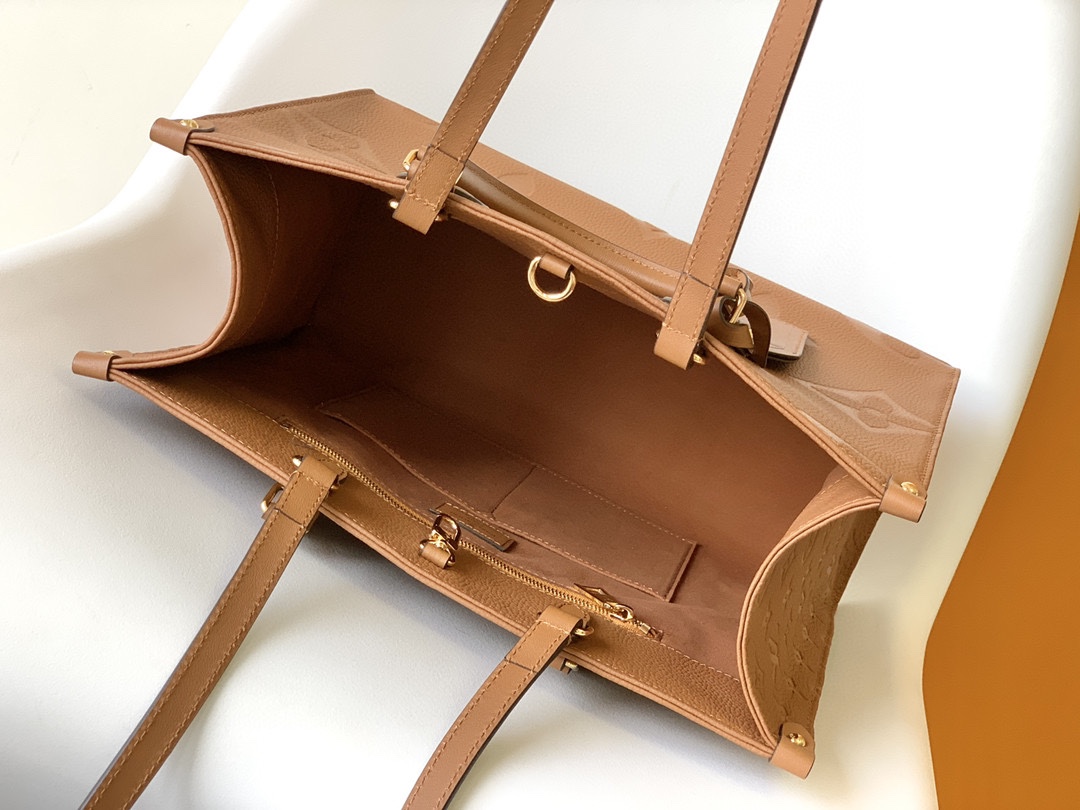 Louis Vuitton Tote Bag Black M-l